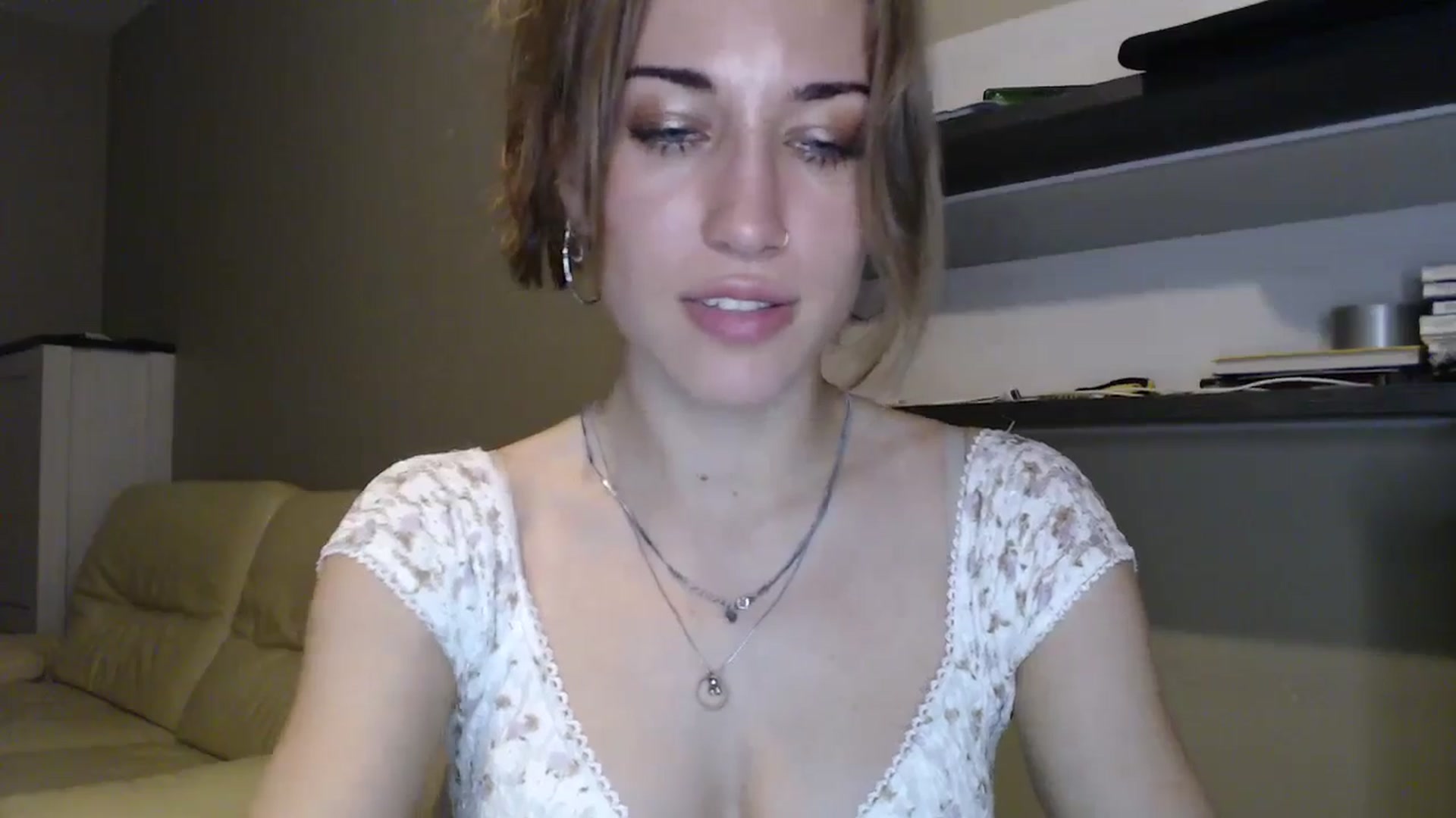 Gallery image thumbnail from GalaxyAnisia's myfreecams stream on, 08/14/2024, 02:57 image 8 of 20