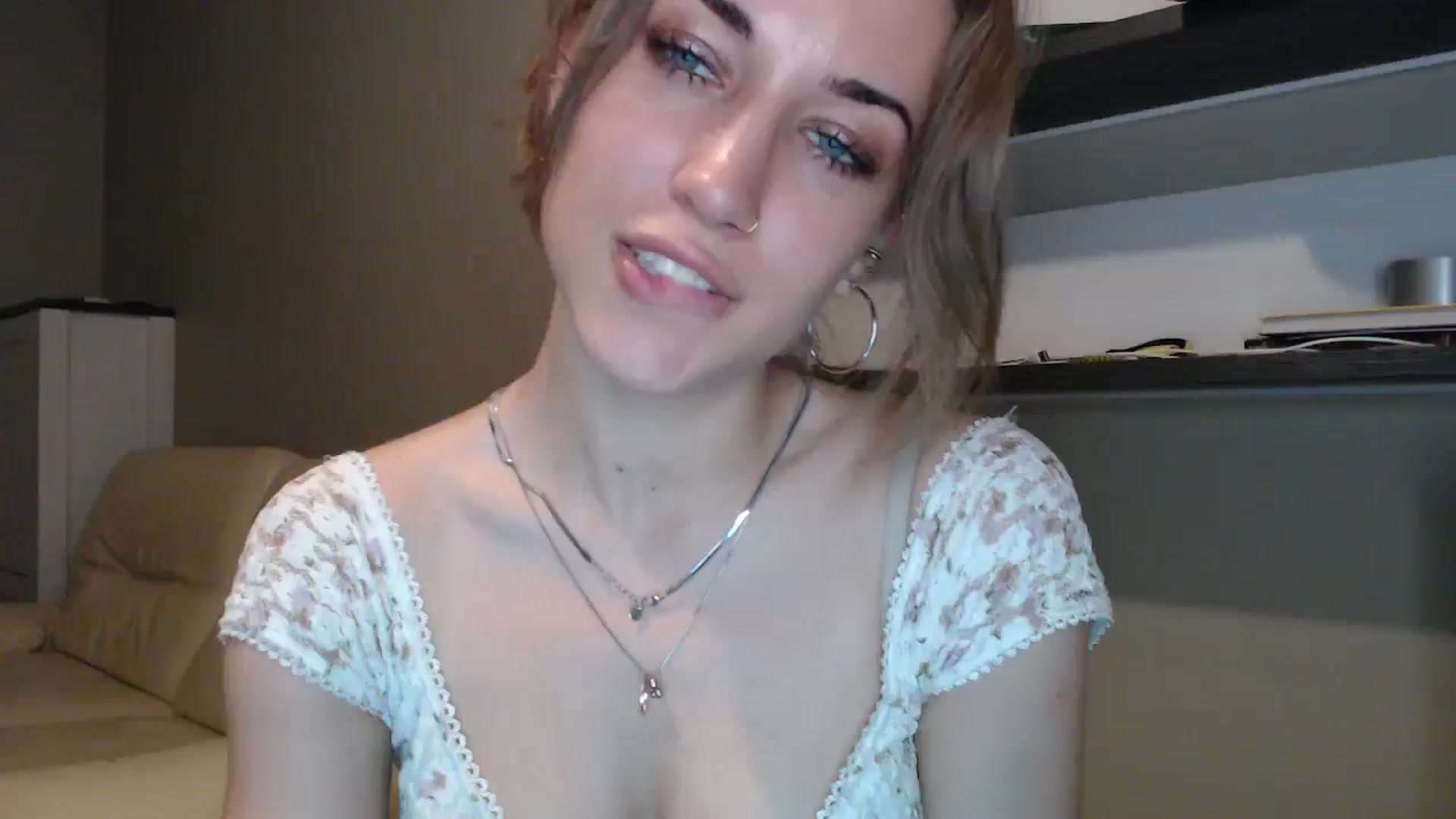Gallery image thumbnail from GalaxyAnisia's myfreecams stream on, 08/14/2024, 02:57 image 16 of 20