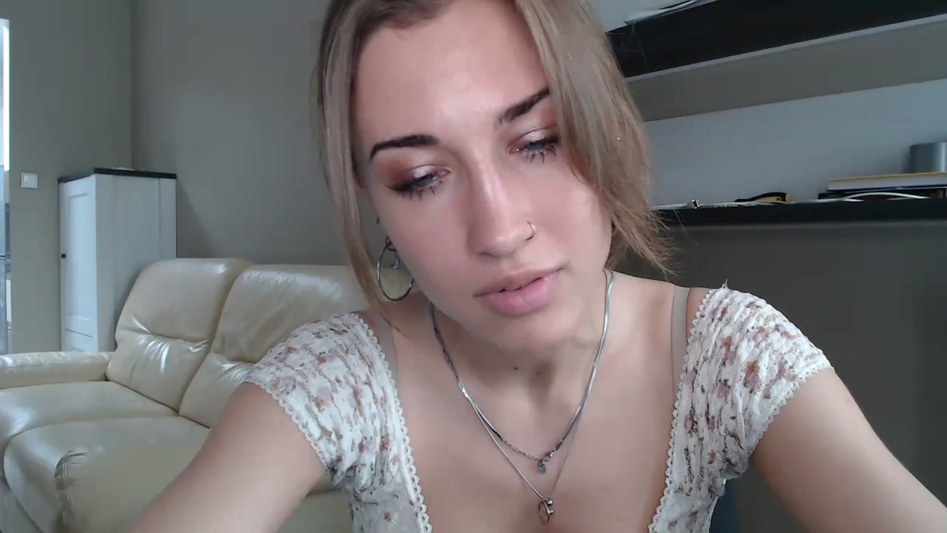 Gallery image thumbnail from GalaxyAnisia's myfreecams stream on, 08/15/2024, 13:37 image 20 of 20