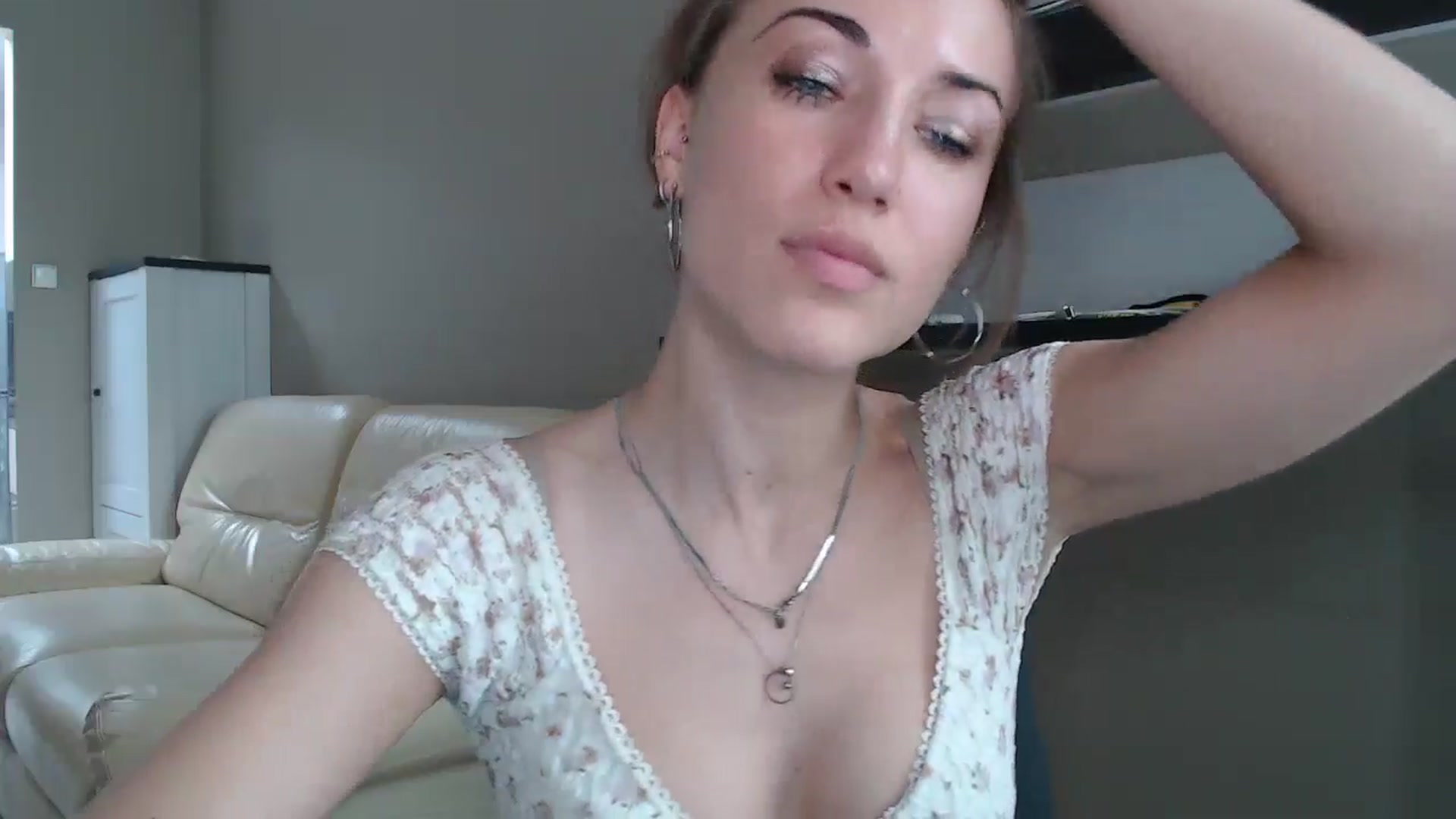 Gallery image thumbnail from GalaxyAnisia's myfreecams stream on, 08/15/2024, 13:37 image 18 of 20