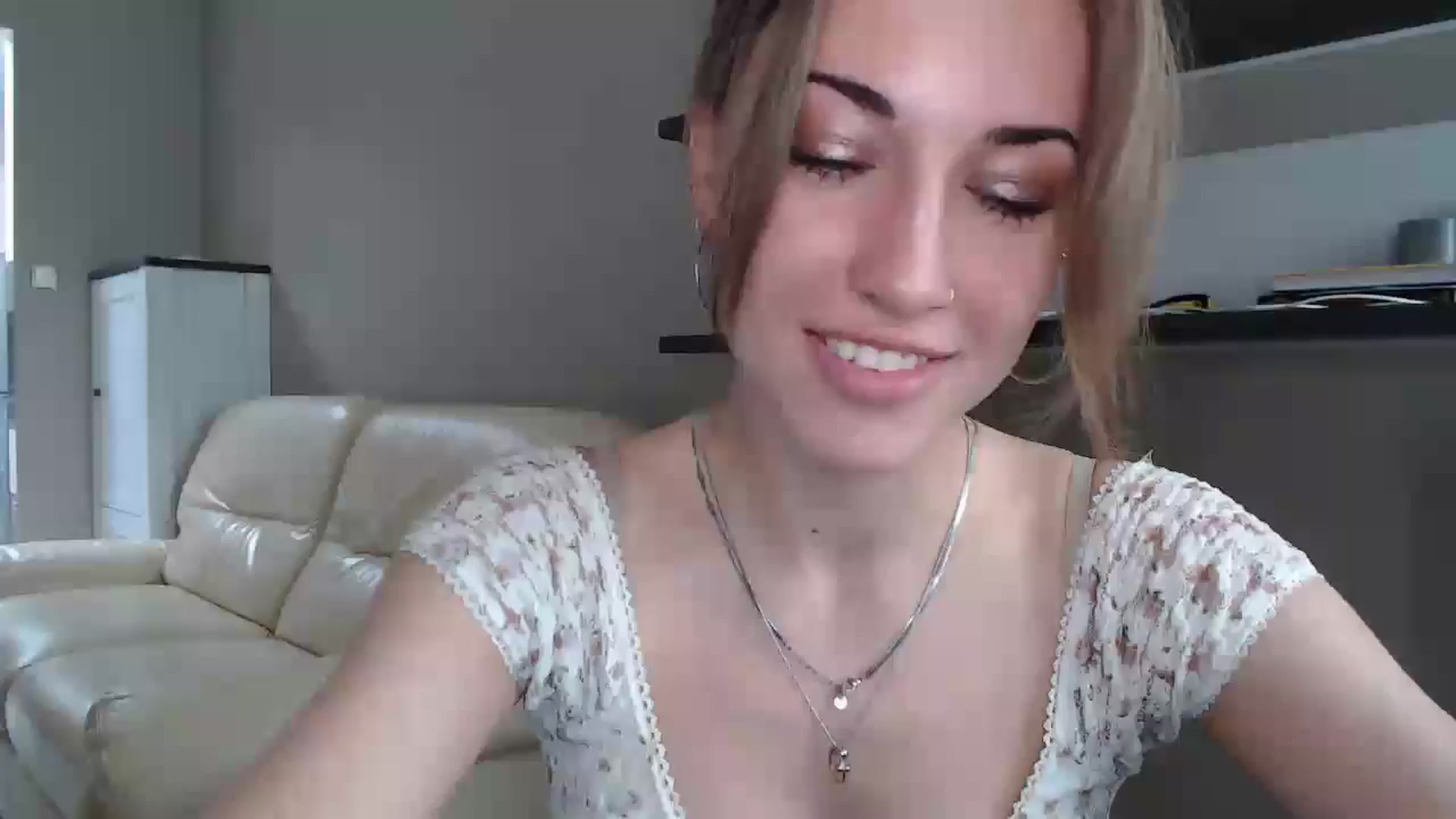 Gallery image thumbnail from GalaxyAnisia's myfreecams stream on, 08/15/2024, 13:37 image 19 of 20