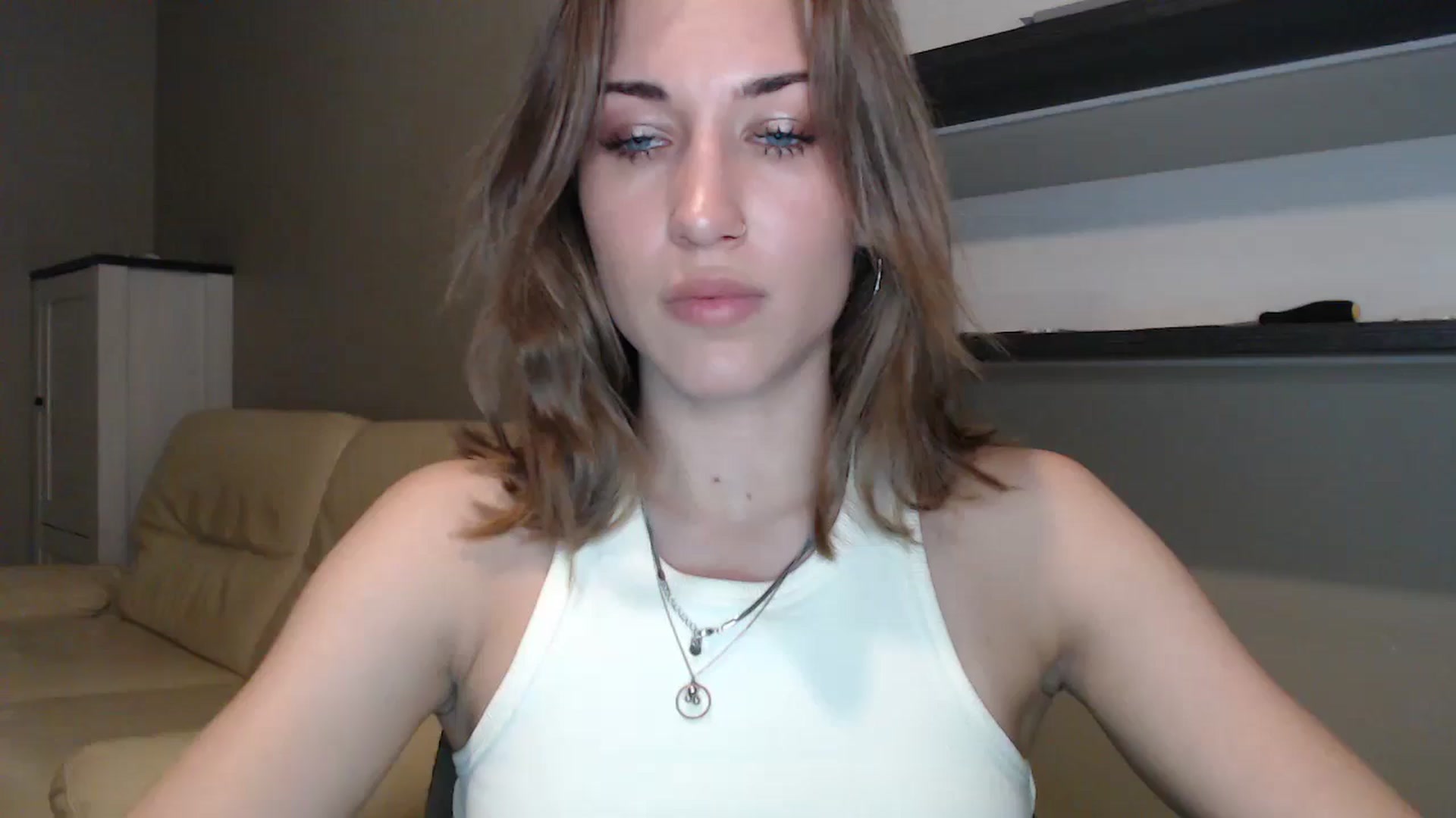 Gallery image thumbnail from GalaxyAnisia's myfreecams stream on, 08/17/2024, 20:42 image 4 of 20