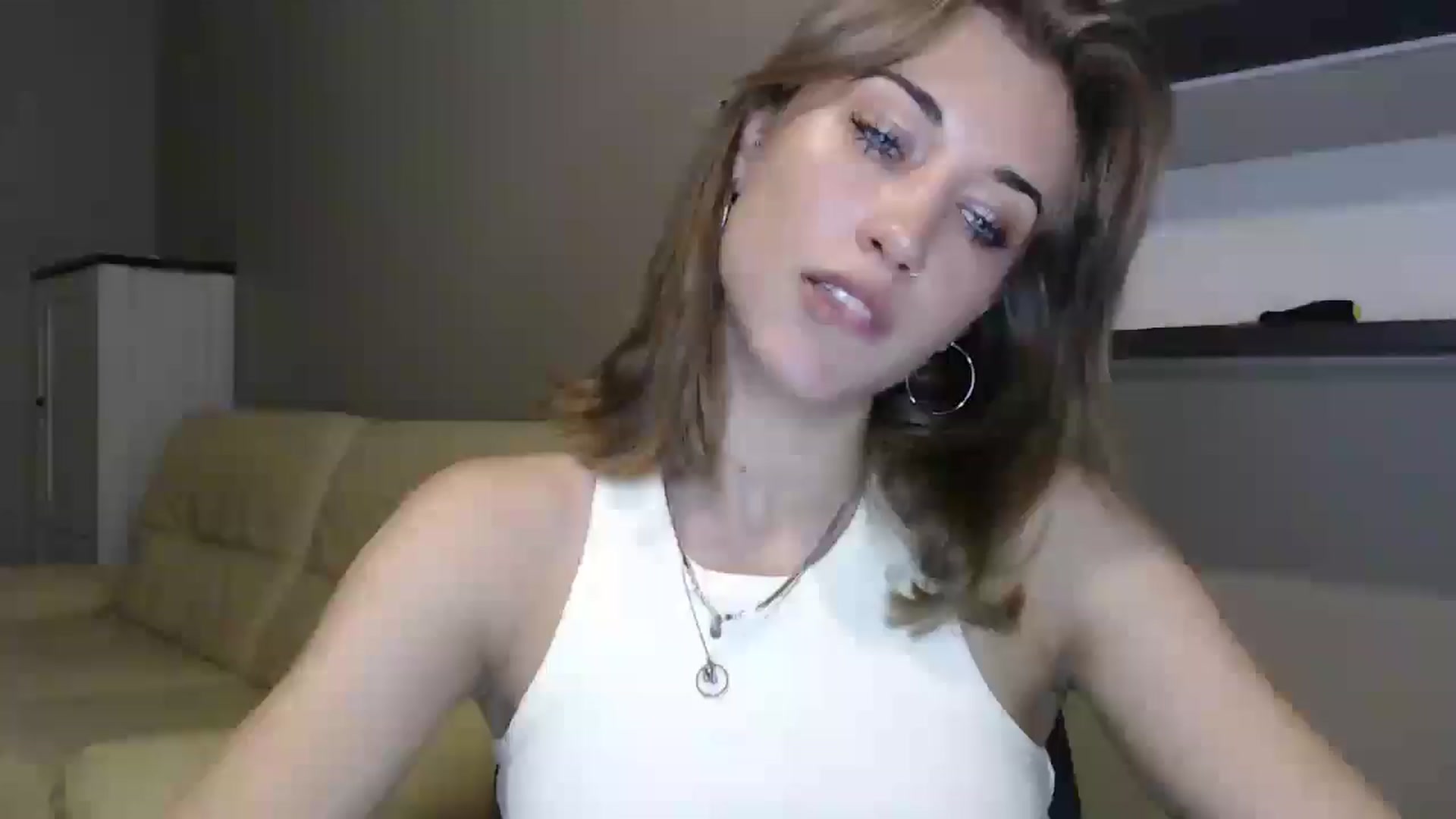 Gallery image thumbnail from GalaxyAnisia's myfreecams stream on, 08/17/2024, 20:42 image 20 of 20