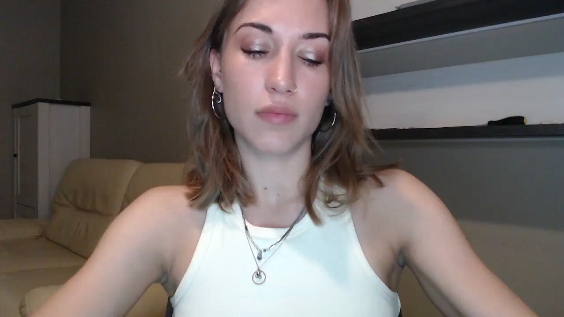Gallery image thumbnail from GalaxyAnisia's myfreecams stream on, 08/17/2024, 20:42 image 7 of 20