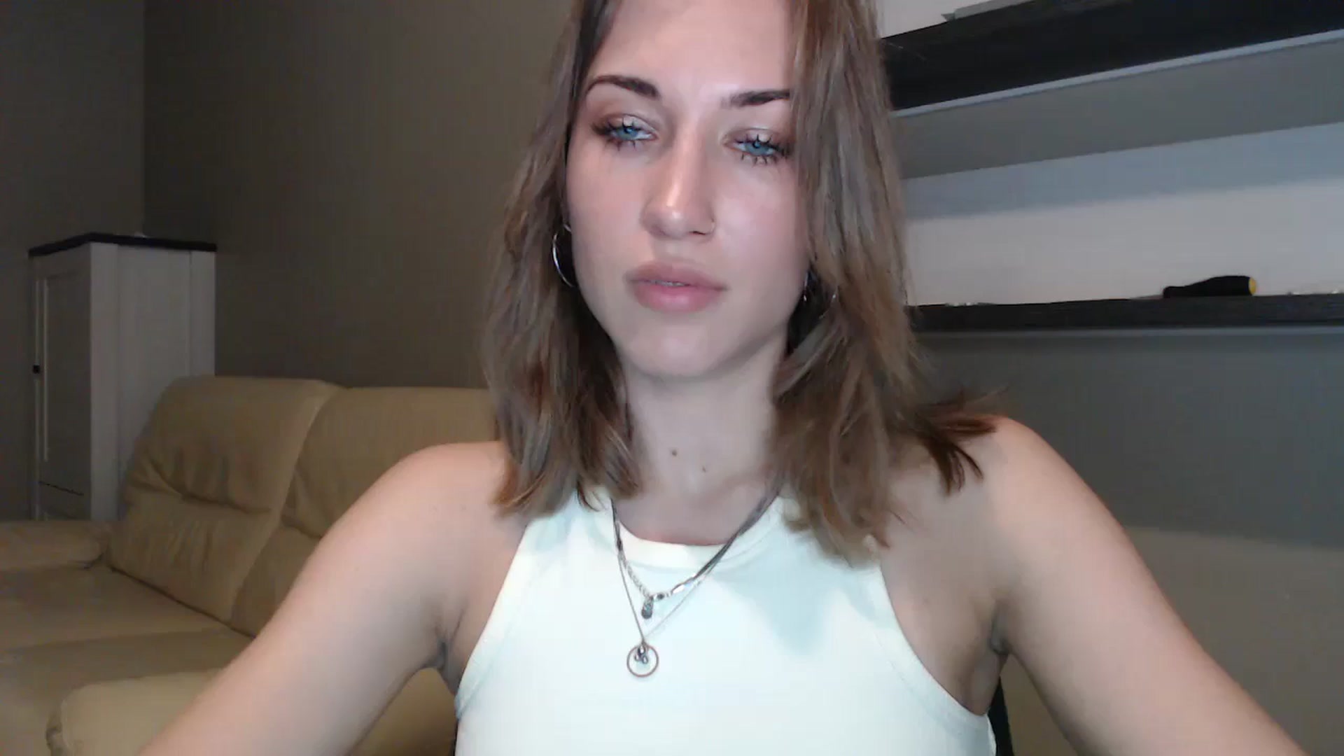 Gallery image thumbnail from GalaxyAnisia's myfreecams stream on, 08/17/2024, 20:42 image 14 of 20