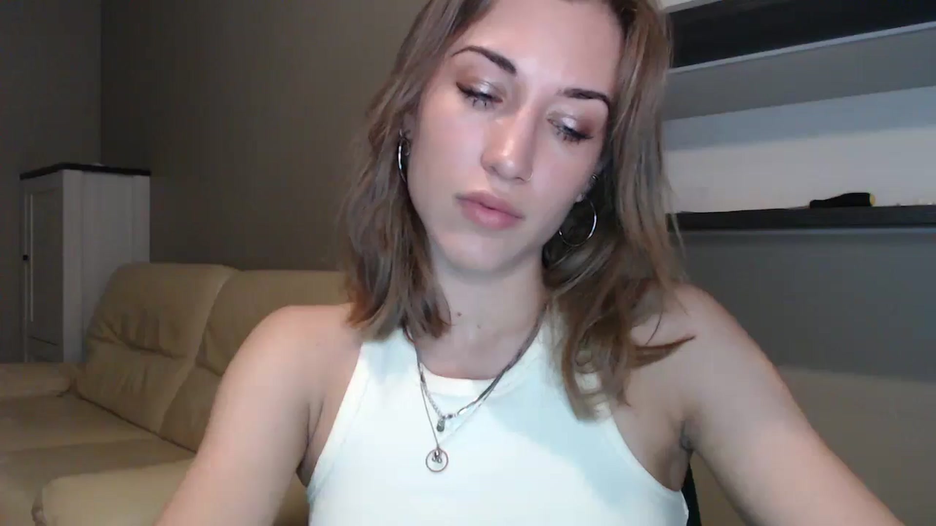 Gallery image thumbnail from GalaxyAnisia's myfreecams stream on, 08/17/2024, 20:42 image 10 of 20