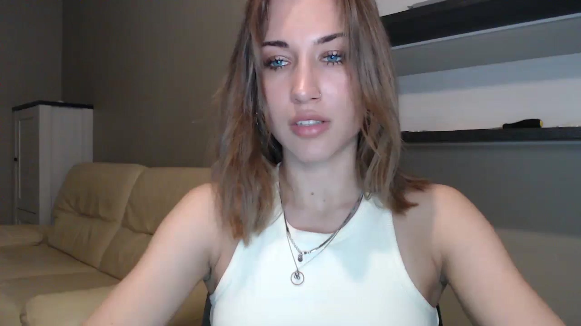 Gallery image thumbnail from GalaxyAnisia's myfreecams stream on, 08/17/2024, 20:42 image 18 of 20