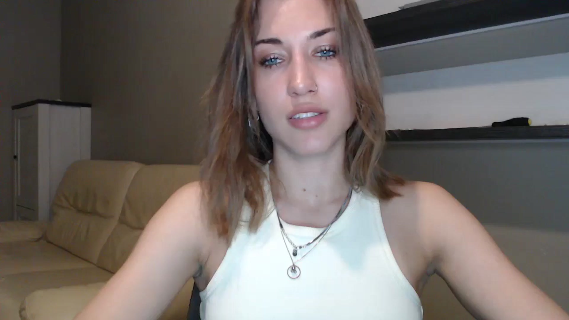 Gallery image thumbnail from GalaxyAnisia's myfreecams stream on, 08/17/2024, 20:42 image 17 of 20
