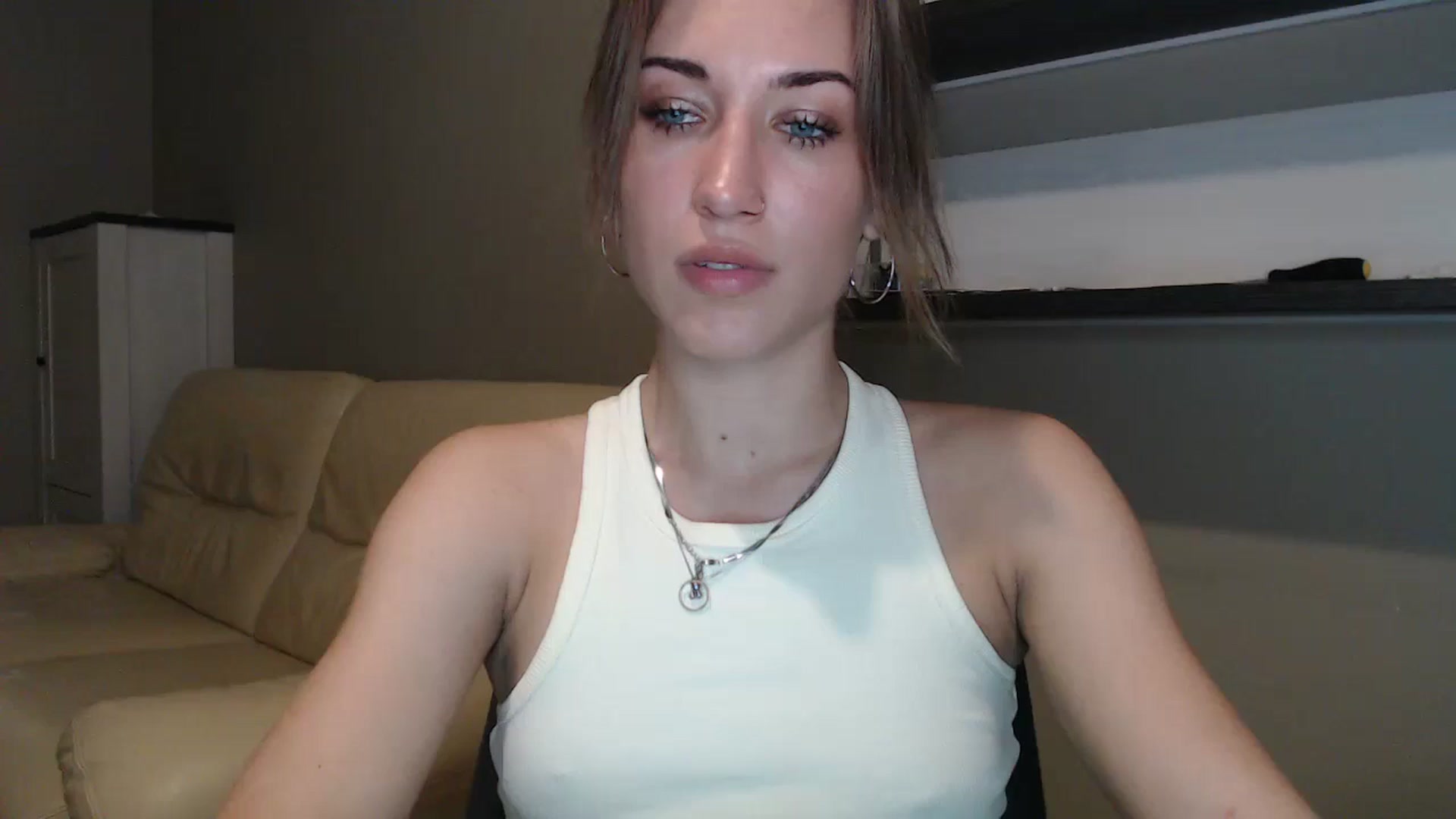 Gallery image thumbnail from GalaxyAnisia's myfreecams stream on, 08/17/2024, 21:05 image 8 of 20