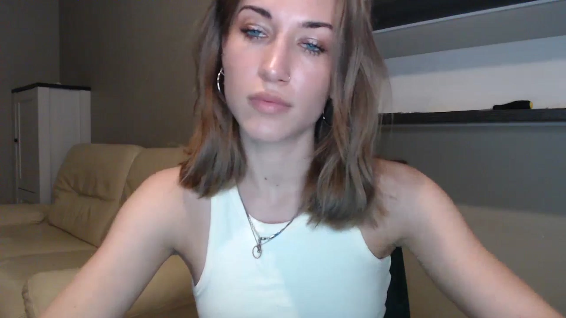 Gallery image thumbnail from GalaxyAnisia's myfreecams stream on, 08/17/2024, 21:05 image 15 of 20
