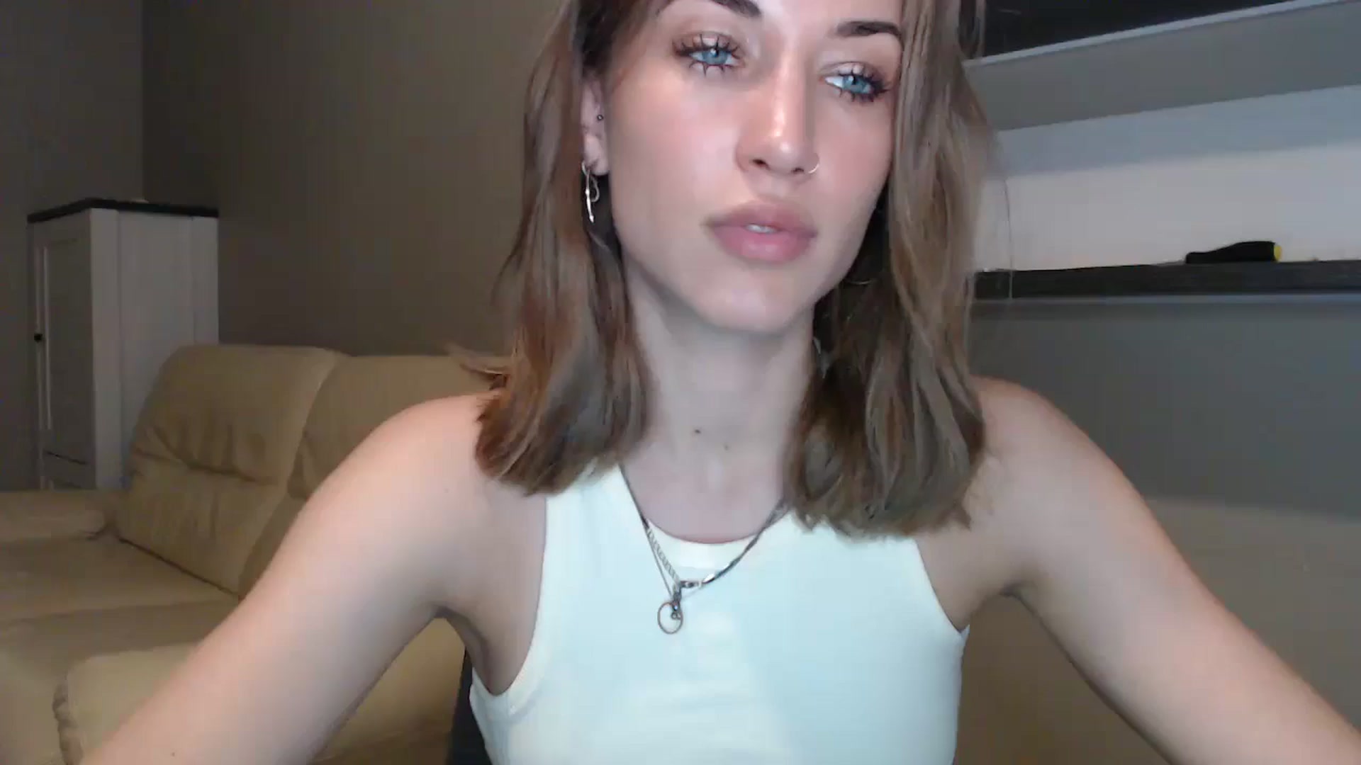 Gallery image thumbnail from GalaxyAnisia's myfreecams stream on, 08/17/2024, 21:05 image 19 of 20