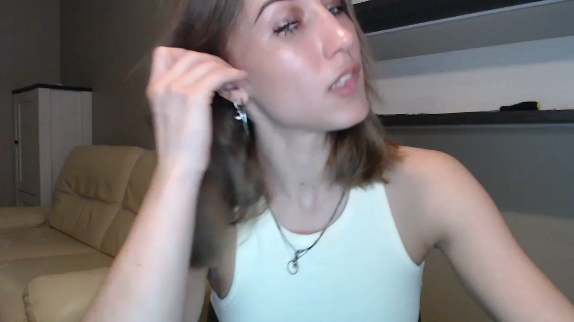 Gallery image thumbnail from GalaxyAnisia's myfreecams stream on, 08/17/2024, 21:05 image 14 of 20