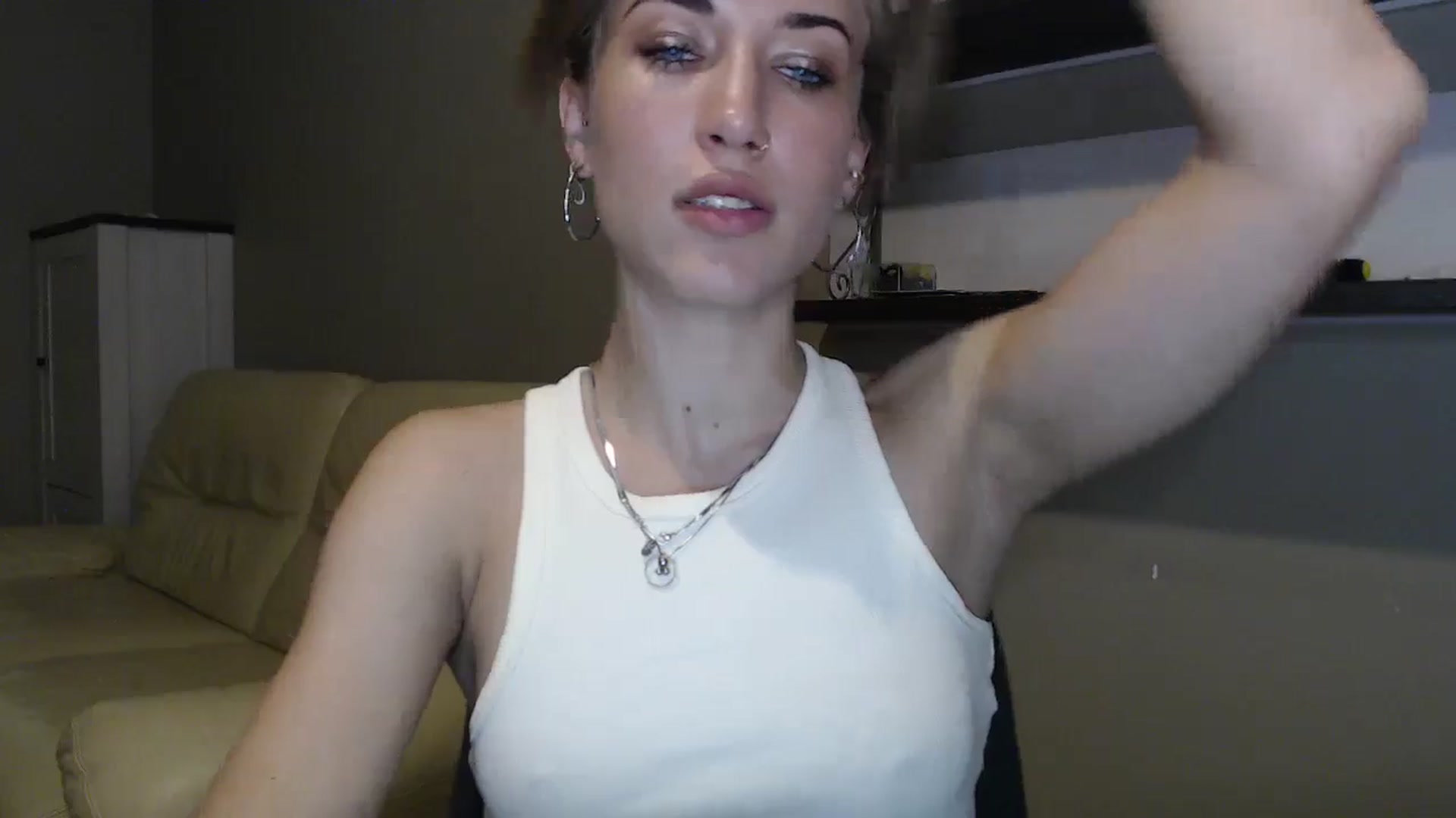 Gallery image thumbnail from GalaxyAnisia's myfreecams stream on, 08/17/2024, 21:05 image 5 of 20
