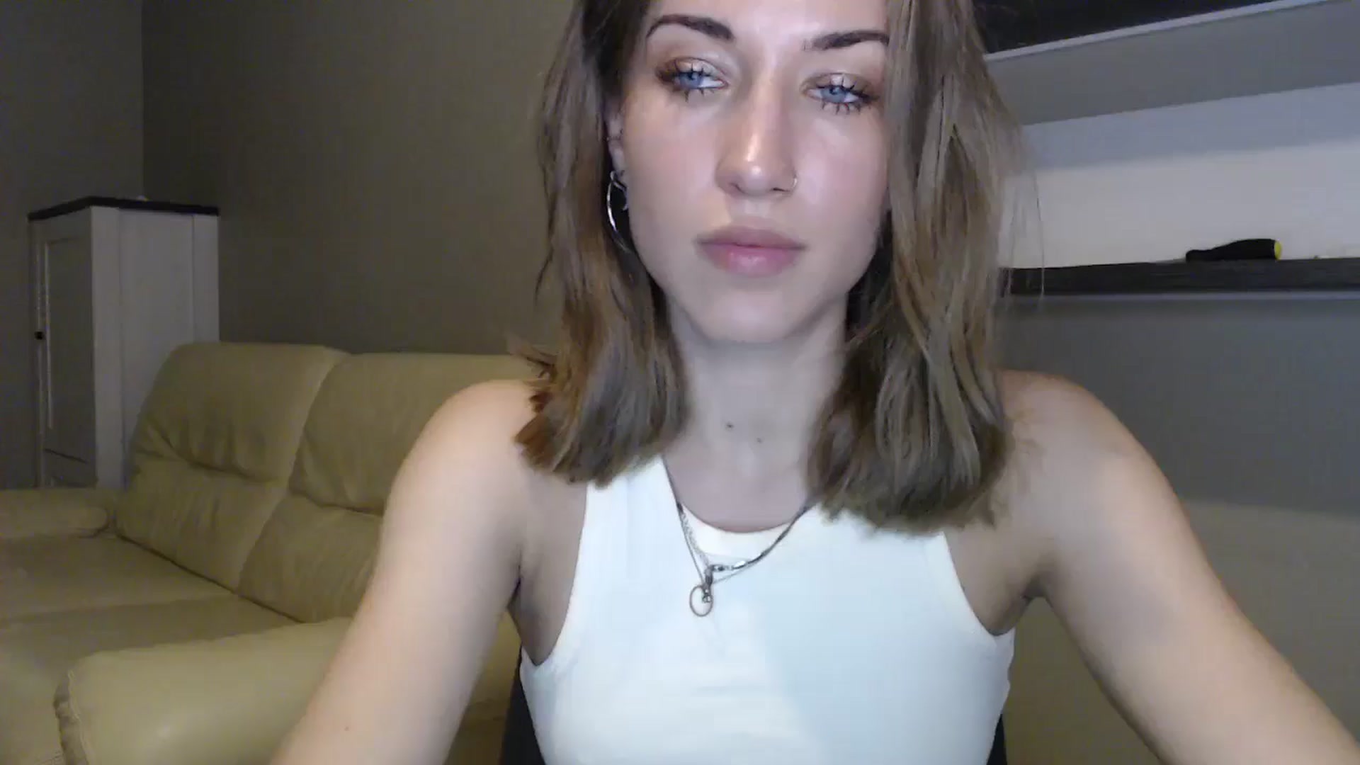 Gallery image thumbnail from GalaxyAnisia's myfreecams stream on, 08/17/2024, 21:05 image 17 of 20