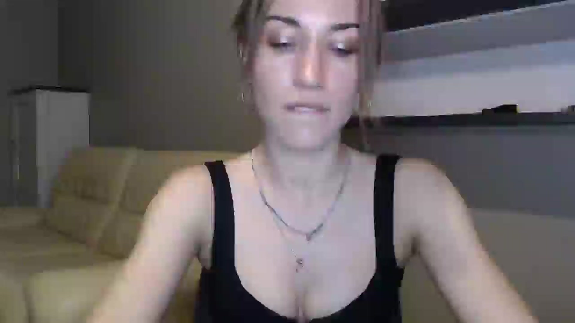 Gallery image thumbnail from GalaxyAnisia's myfreecams stream on, 08/17/2024, 22:54 image 5 of 20