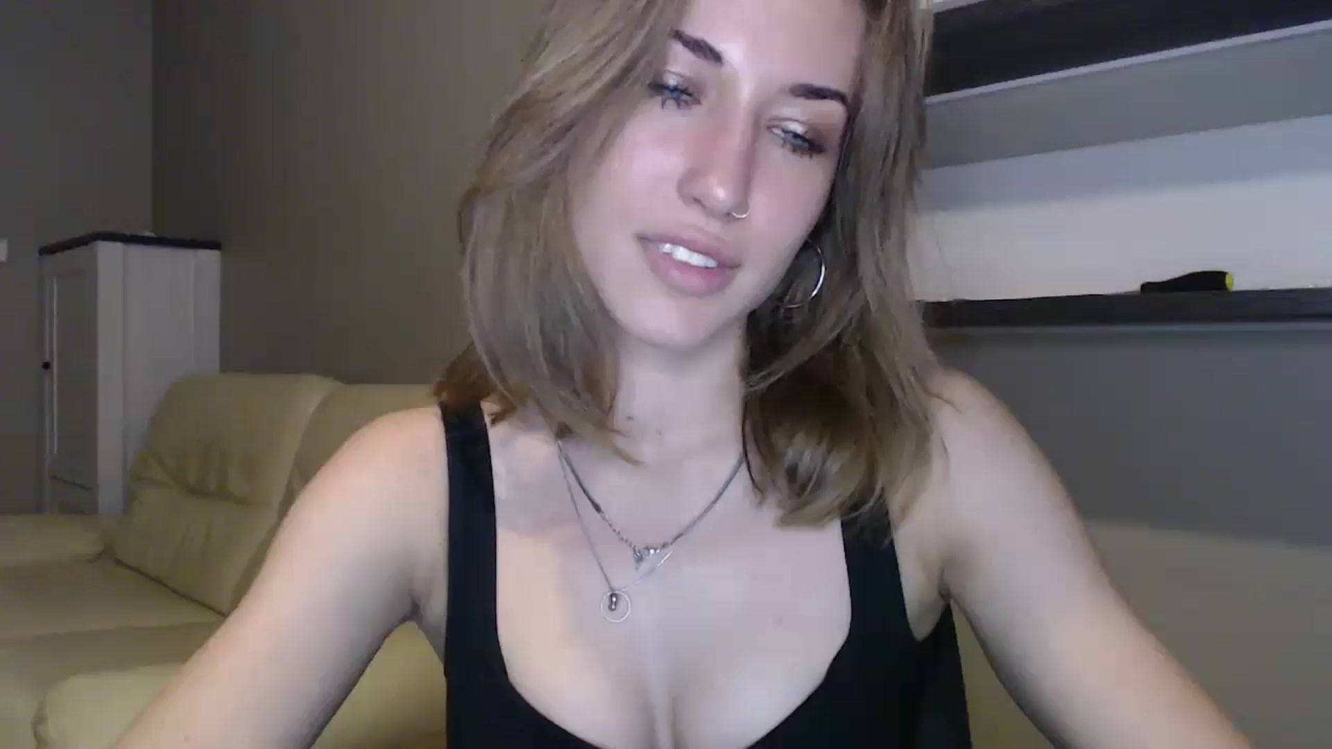 Gallery image thumbnail from GalaxyAnisia's myfreecams stream on, 08/17/2024, 23:21 image 16 of 20
