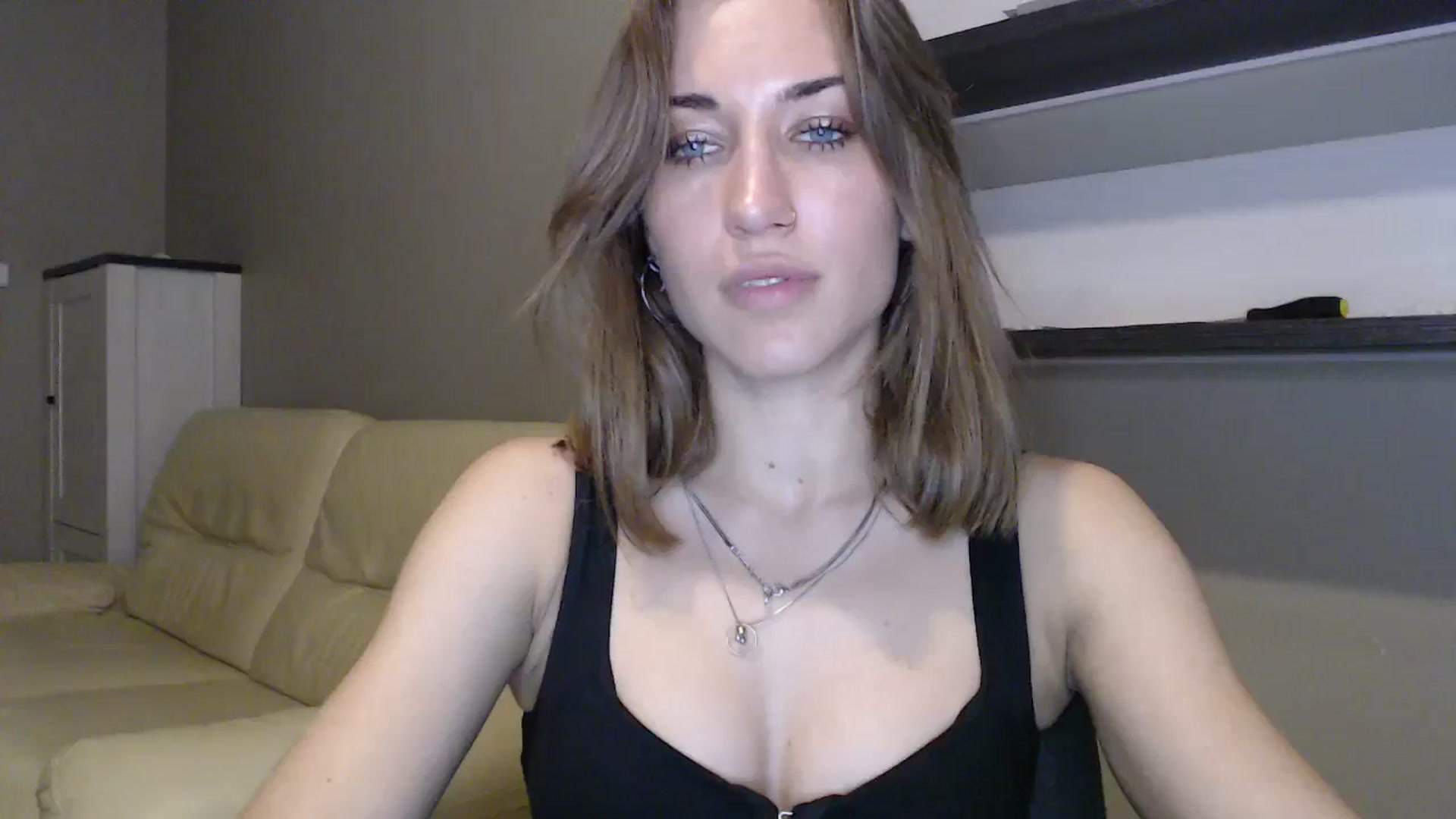 Gallery image thumbnail from GalaxyAnisia's myfreecams stream on, 08/17/2024, 23:21 image 19 of 20