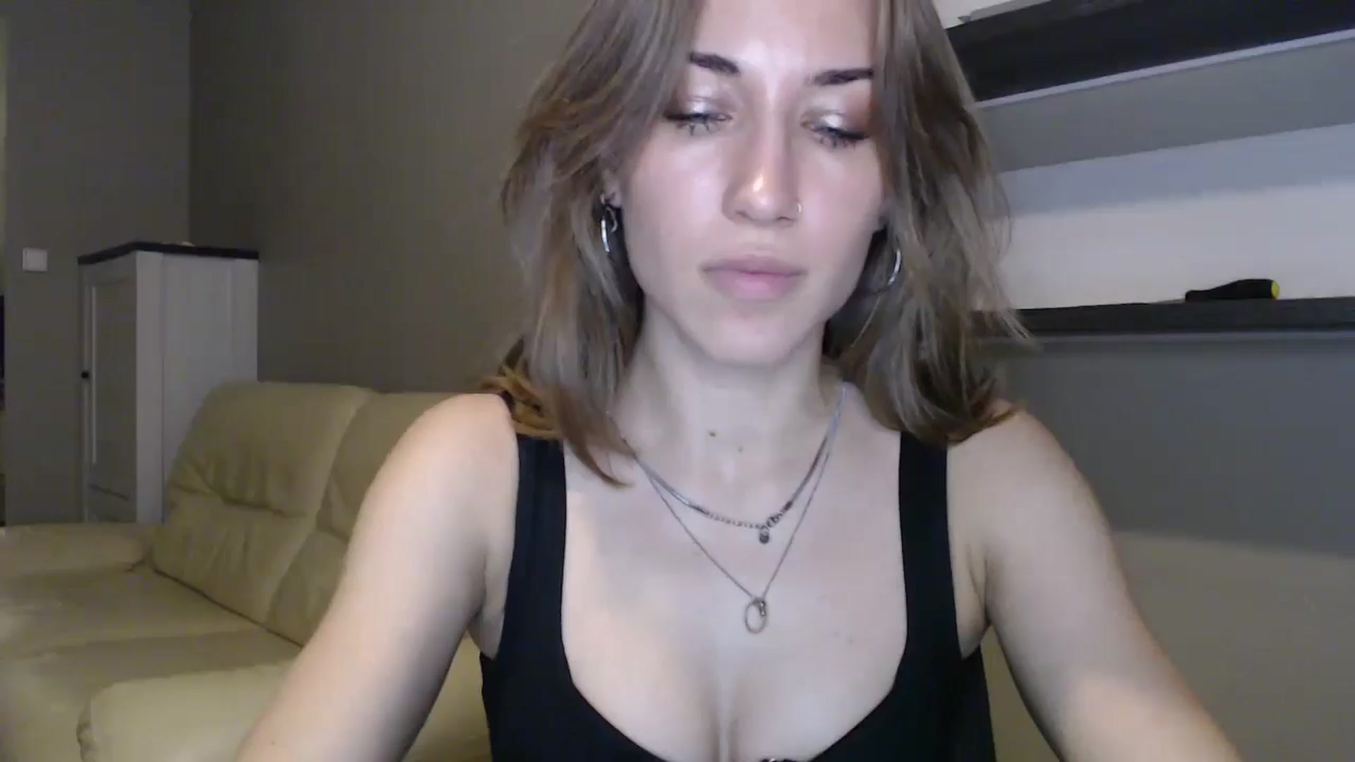 Gallery image thumbnail from GalaxyAnisia's myfreecams stream on, 08/17/2024, 23:21 image 9 of 20