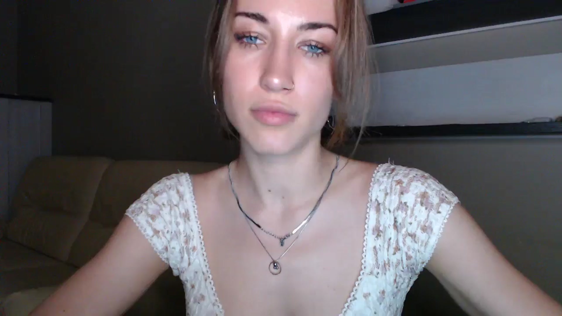 Gallery image thumbnail from GalaxyAnisia's myfreecams stream on, 08/20/2024, 21:58 image 18 of 20