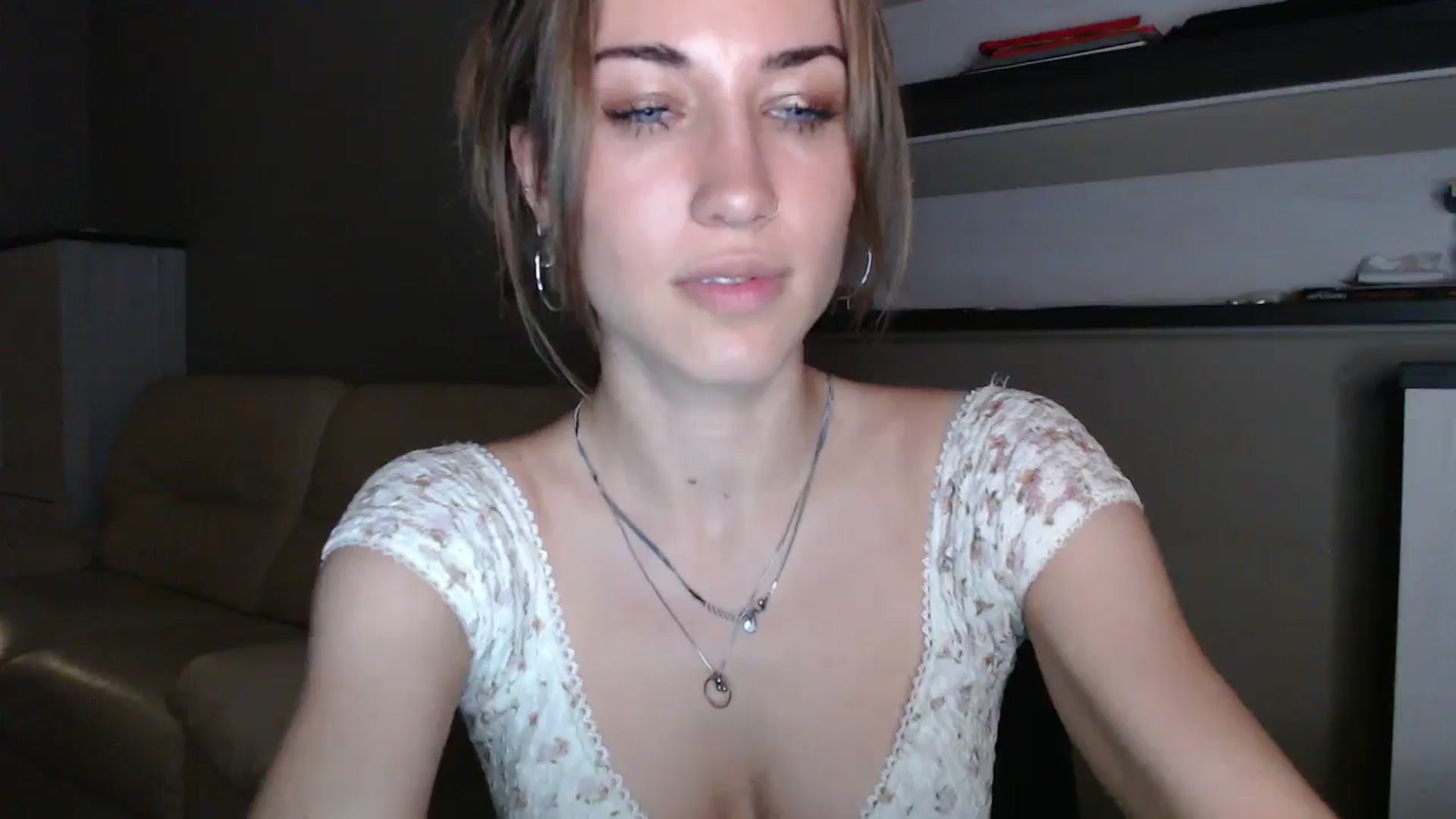 Gallery image thumbnail from GalaxyAnisia's myfreecams stream on, 08/20/2024, 22:52 image 12 of 20