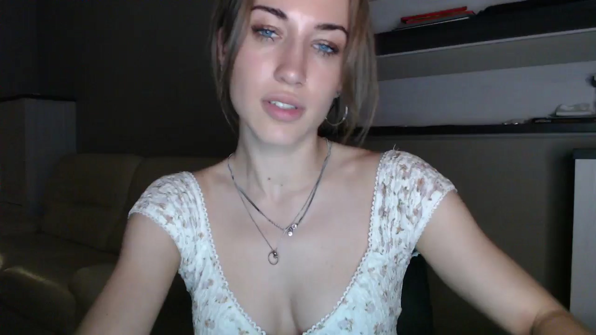Gallery image thumbnail from GalaxyAnisia's myfreecams stream on, 08/20/2024, 22:52 image 10 of 20