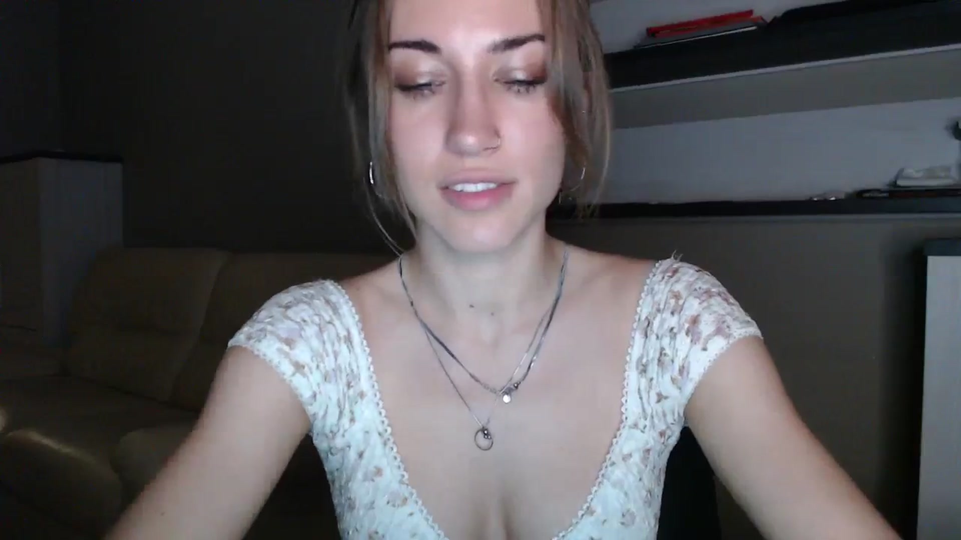 Gallery image thumbnail from GalaxyAnisia's myfreecams stream on, 08/20/2024, 22:52 image 13 of 20
