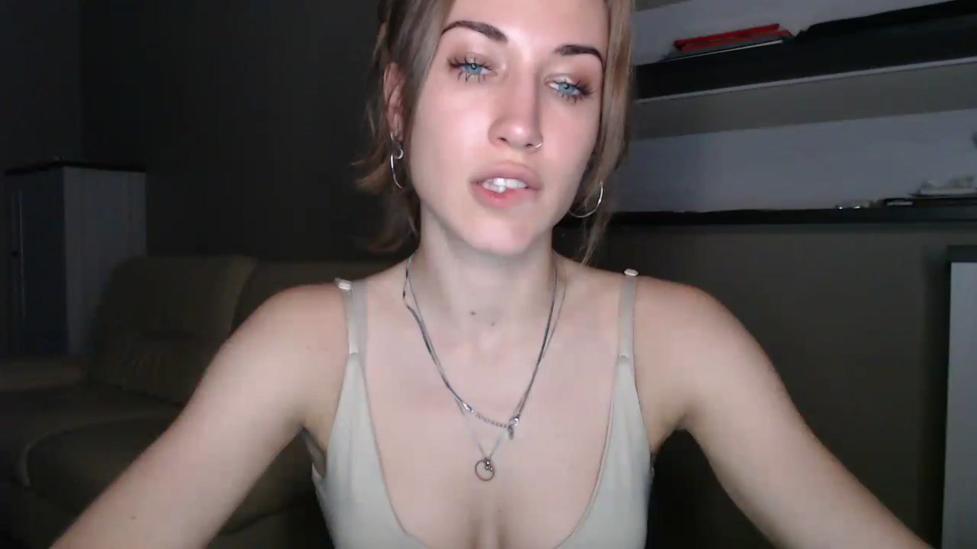 Gallery image thumbnail from GalaxyAnisia's myfreecams stream on, 08/21/2024, 19:13 image 2 of 20