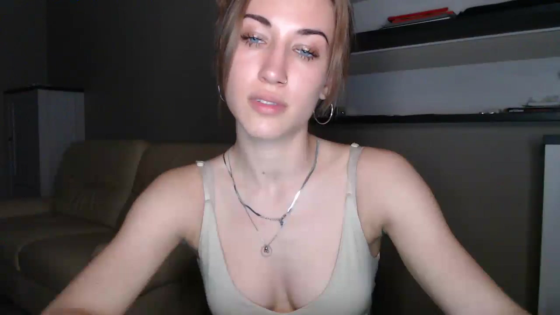 Gallery image thumbnail from GalaxyAnisia's myfreecams stream on, 08/21/2024, 19:13 image 18 of 20