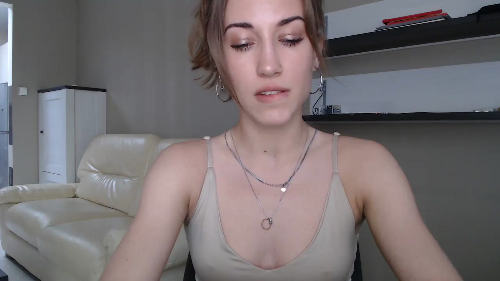 Gallery image thumbnail from GalaxyAnisia's myfreecams stream on, 08/22/2024, 17:03 image 1 of 20