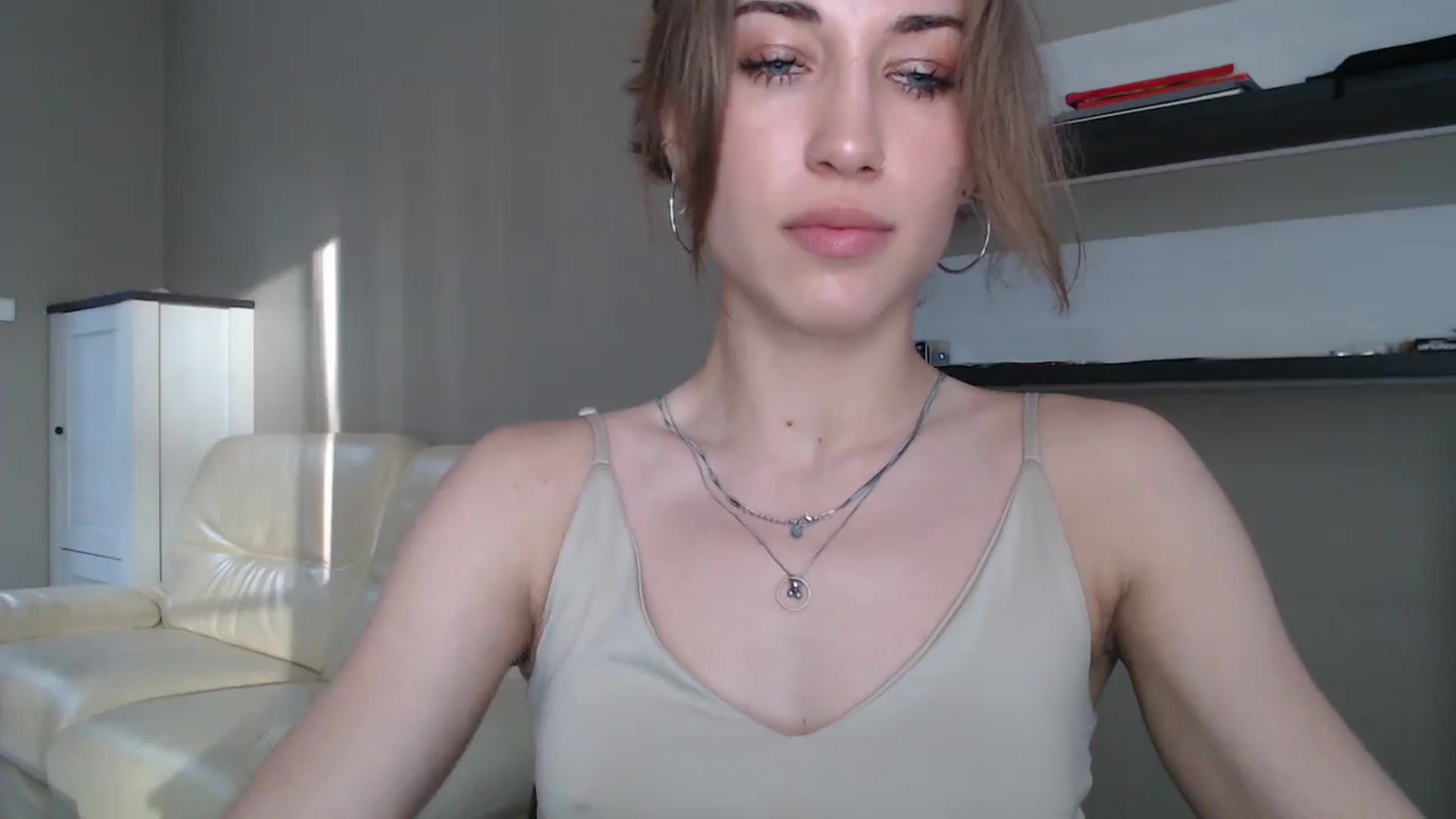 Gallery image thumbnail from GalaxyAnisia's myfreecams stream on, 08/22/2024, 17:03 image 16 of 20