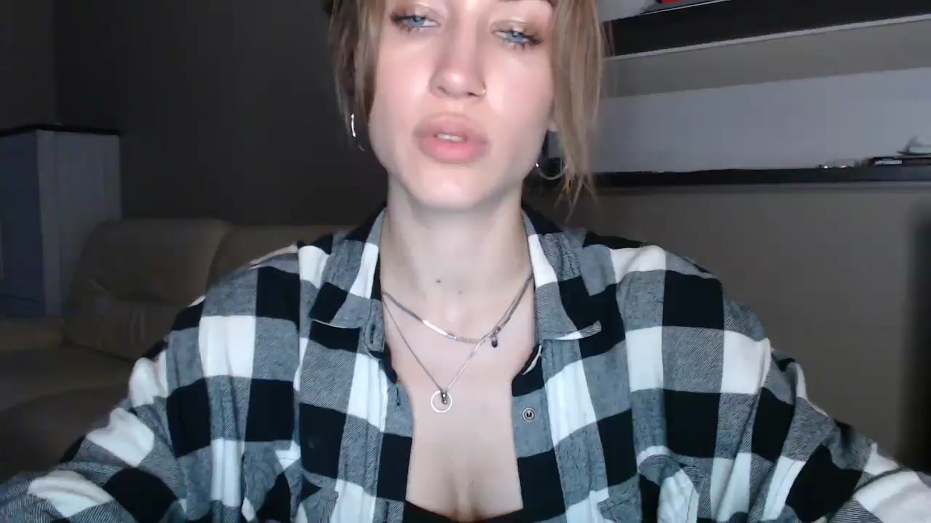 Gallery image thumbnail from GalaxyAnisia's myfreecams stream on, 08/22/2024, 18:15 image 18 of 20