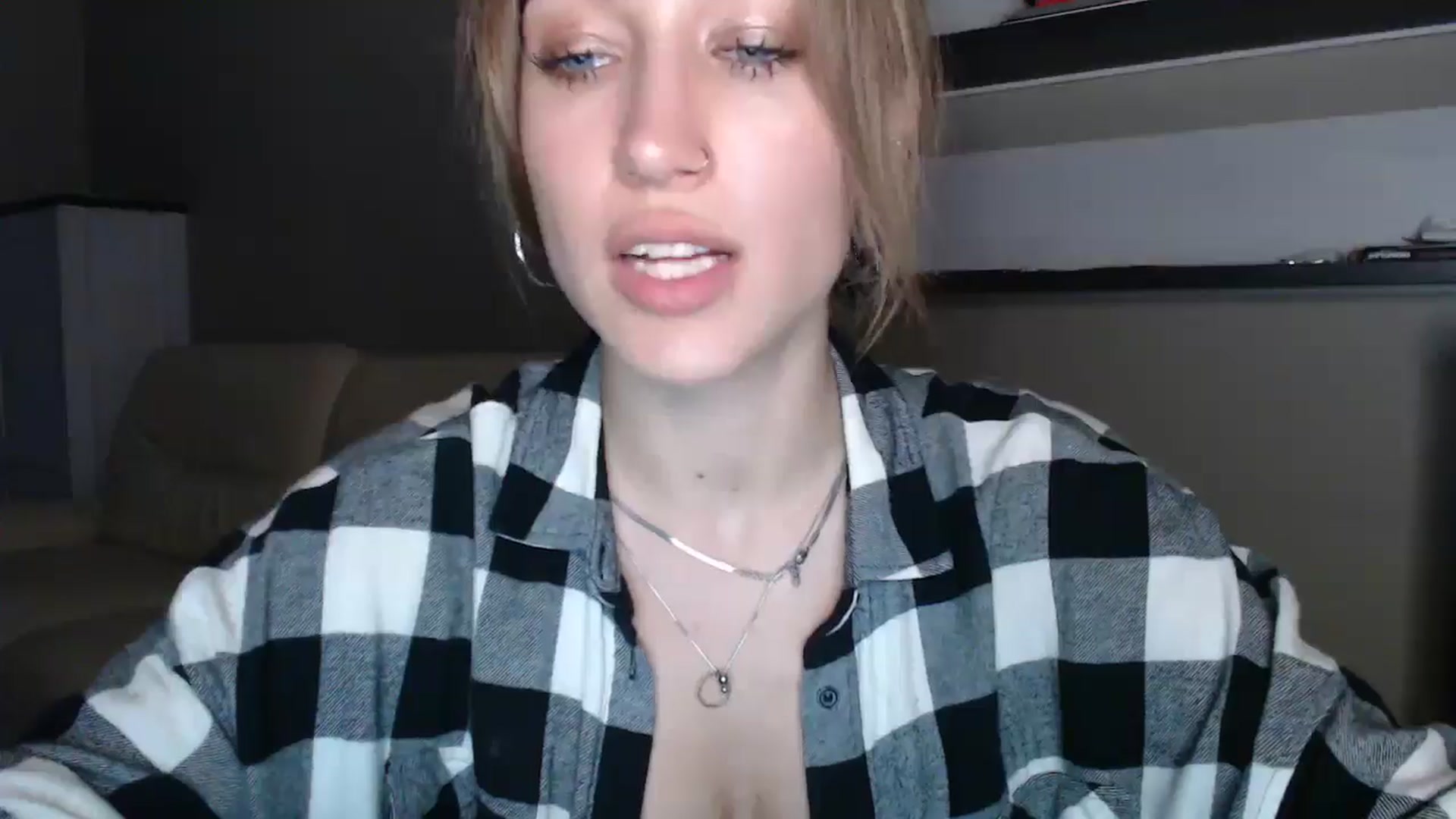 Gallery image thumbnail from GalaxyAnisia's myfreecams stream on, 08/22/2024, 18:15 image 20 of 20