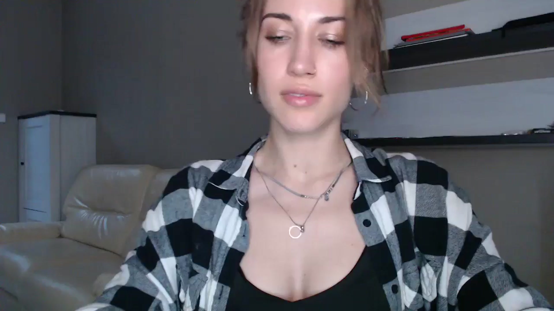Gallery image thumbnail from GalaxyAnisia's myfreecams stream on, 08/22/2024, 18:15 image 1 of 20