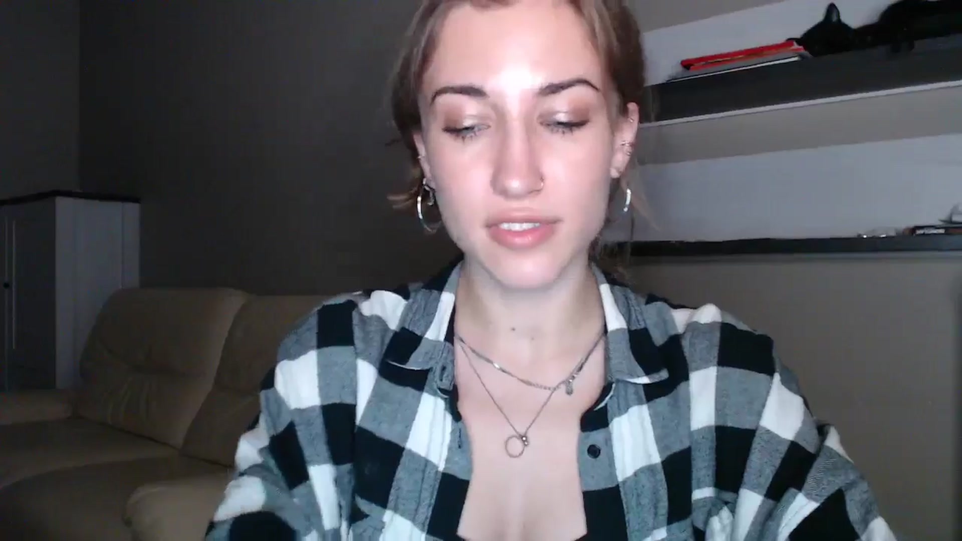 Gallery image thumbnail from GalaxyAnisia's myfreecams stream on, 08/22/2024, 18:58 image 5 of 20