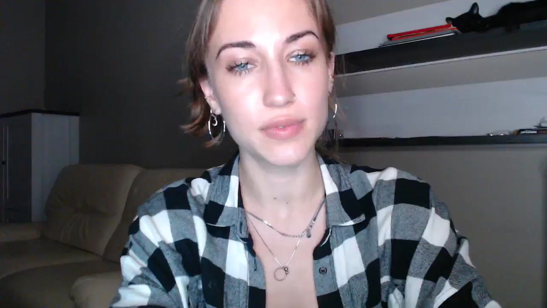 Gallery image thumbnail from GalaxyAnisia's myfreecams stream on, 08/22/2024, 18:58 image 6 of 20
