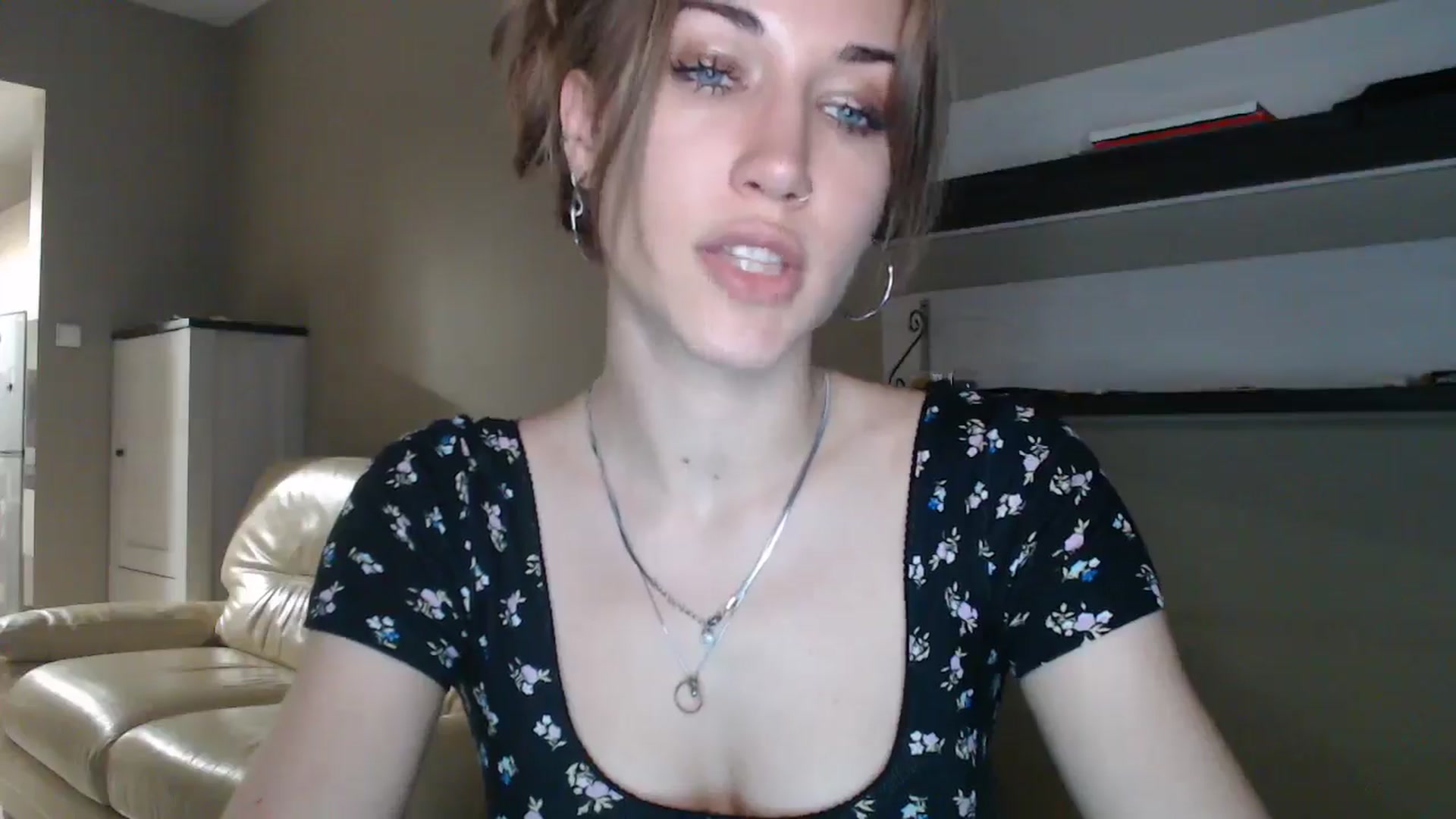 Gallery image thumbnail from GalaxyAnisia's myfreecams stream on, 08/23/2024, 19:19 image 2 of 20