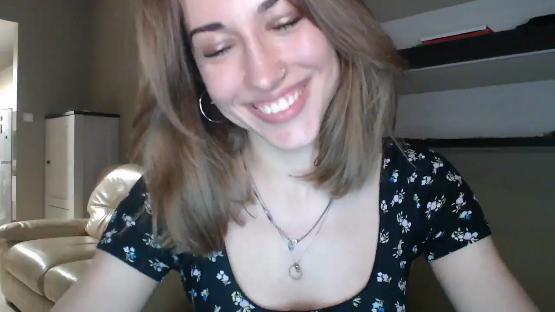 Gallery image thumbnail from GalaxyAnisia's myfreecams stream on, 08/23/2024, 20:02 image 6 of 20