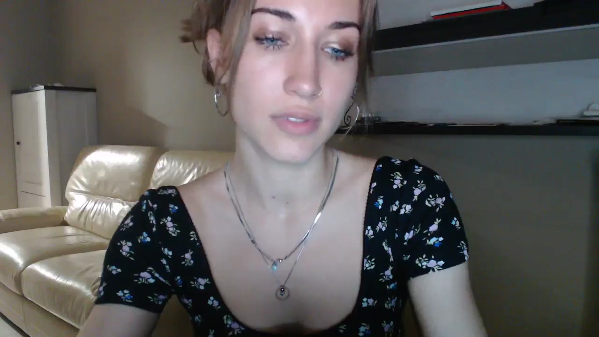 Gallery image thumbnail from GalaxyAnisia's myfreecams stream on, 08/23/2024, 20:02 image 18 of 20