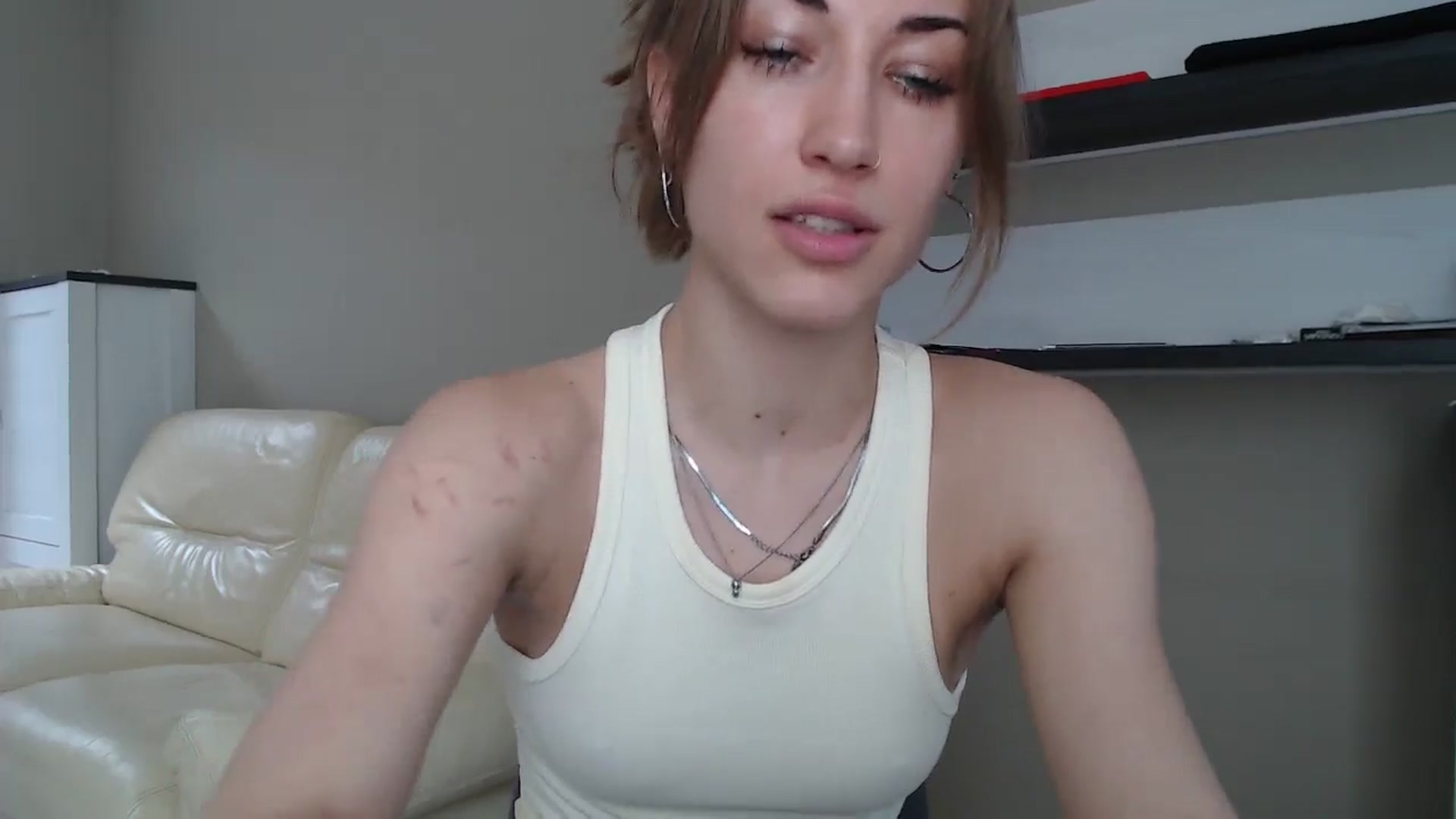 Gallery image thumbnail from GalaxyAnisia's myfreecams stream on, 08/25/2024, 13:01 image 16 of 20