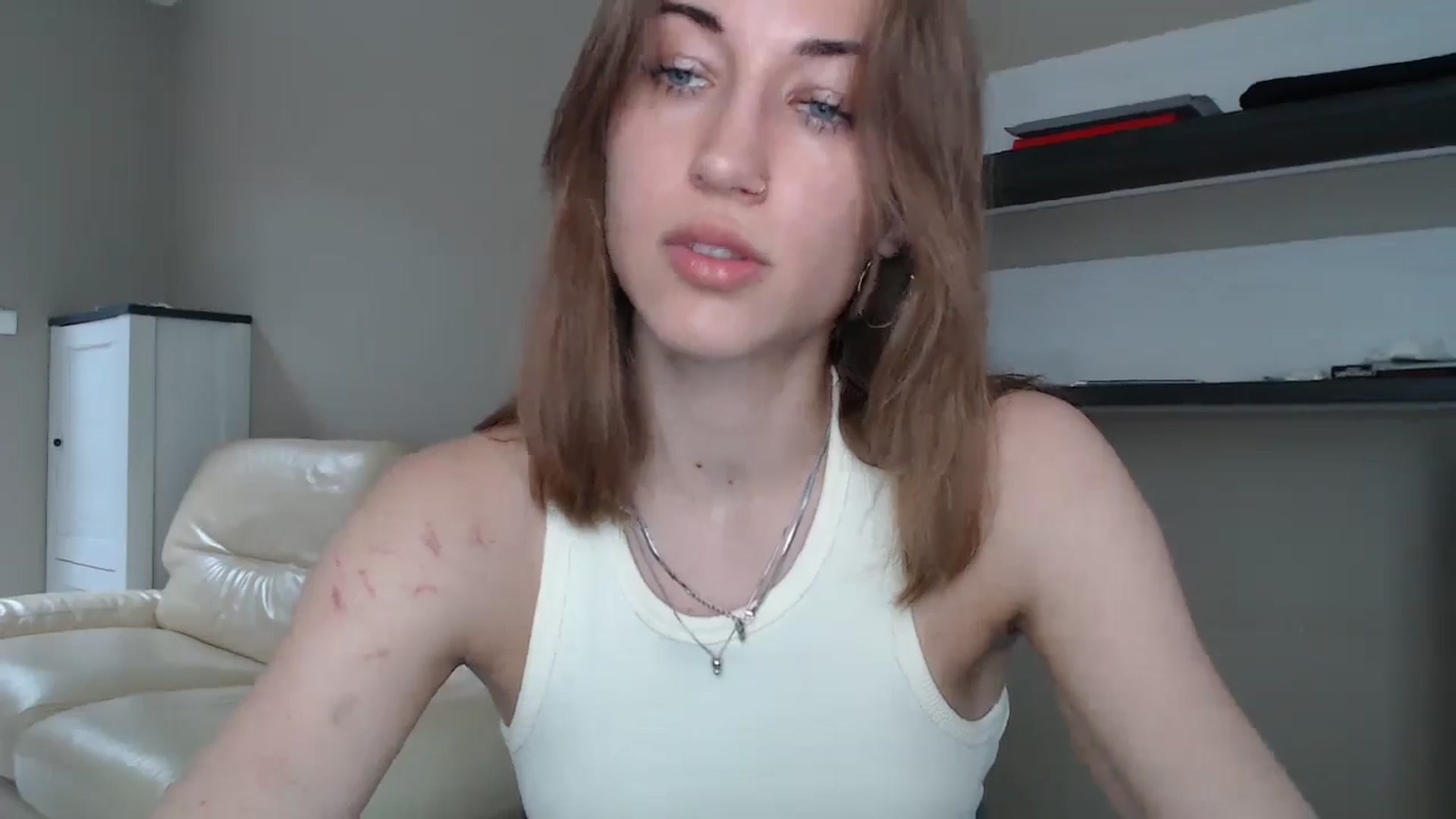 Gallery image thumbnail from GalaxyAnisia's myfreecams stream on, 08/25/2024, 14:04 image 4 of 20