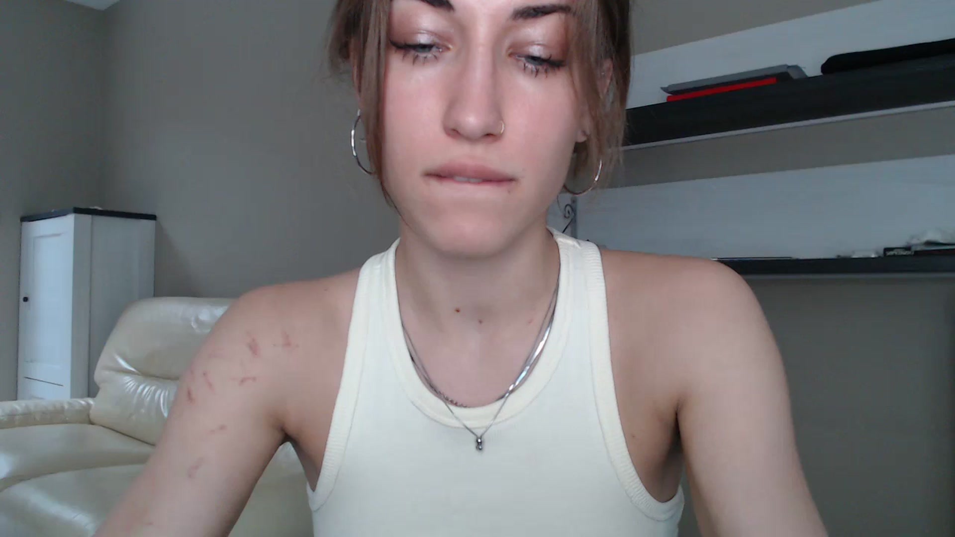 Gallery image thumbnail from GalaxyAnisia's myfreecams stream on, 08/25/2024, 14:32 image 20 of 20