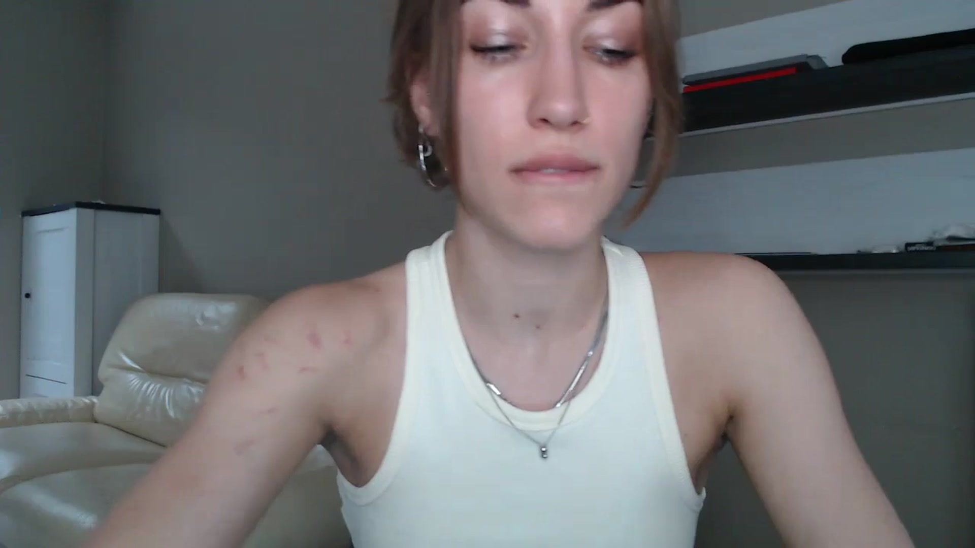 Gallery image thumbnail from GalaxyAnisia's myfreecams stream on, 08/25/2024, 14:32 image 13 of 20
