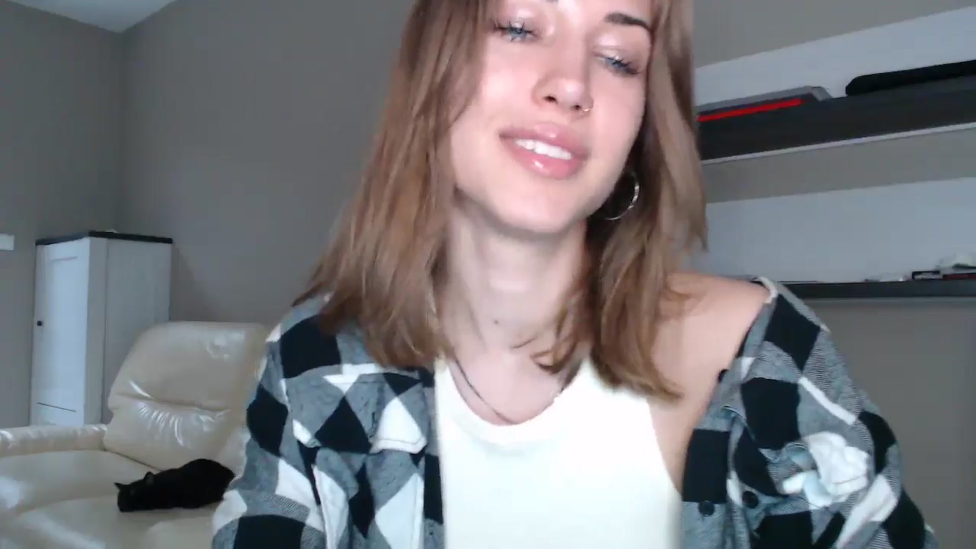 Gallery image thumbnail from GalaxyAnisia's myfreecams stream on, 08/25/2024, 15:23 image 15 of 20