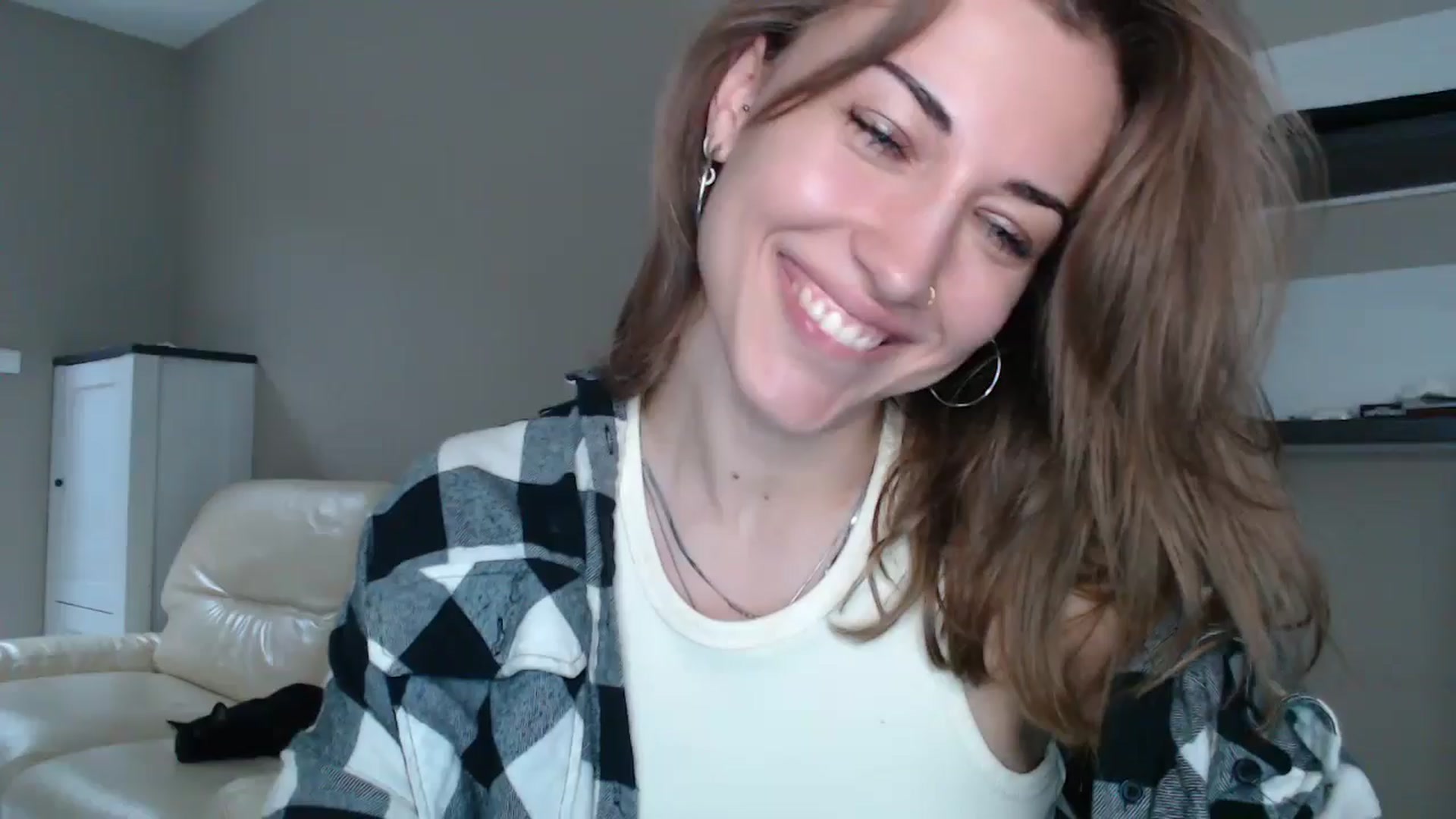 Gallery image thumbnail from GalaxyAnisia's myfreecams stream on, 08/25/2024, 15:23 image 6 of 20
