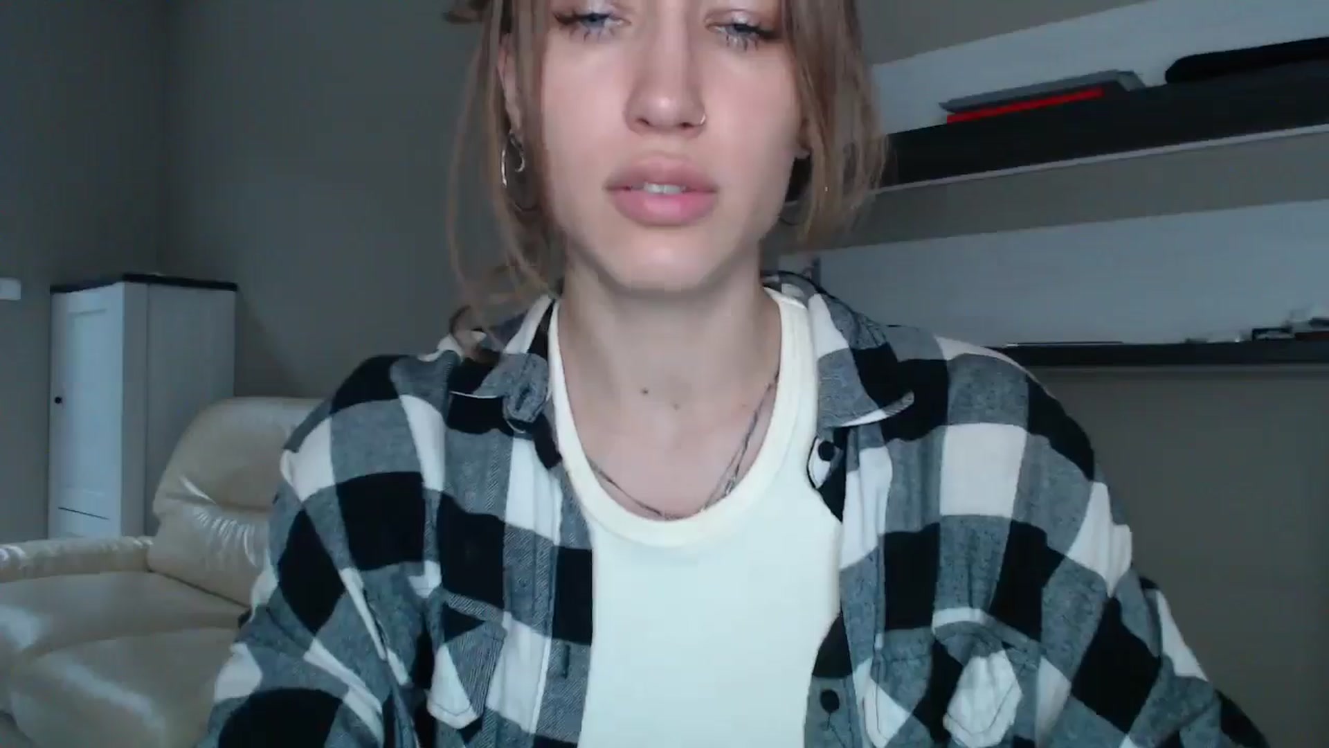 Gallery image thumbnail from GalaxyAnisia's myfreecams stream on, 08/25/2024, 15:51 image 3 of 20
