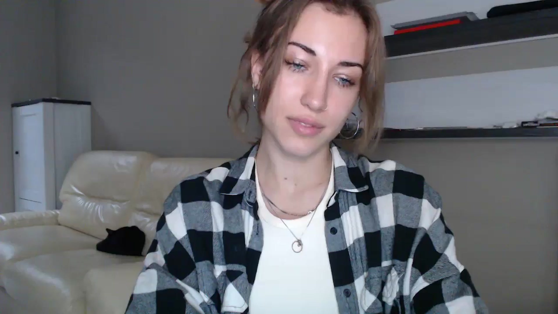 Gallery image thumbnail from GalaxyAnisia's myfreecams stream on, 08/25/2024, 15:51 image 17 of 20