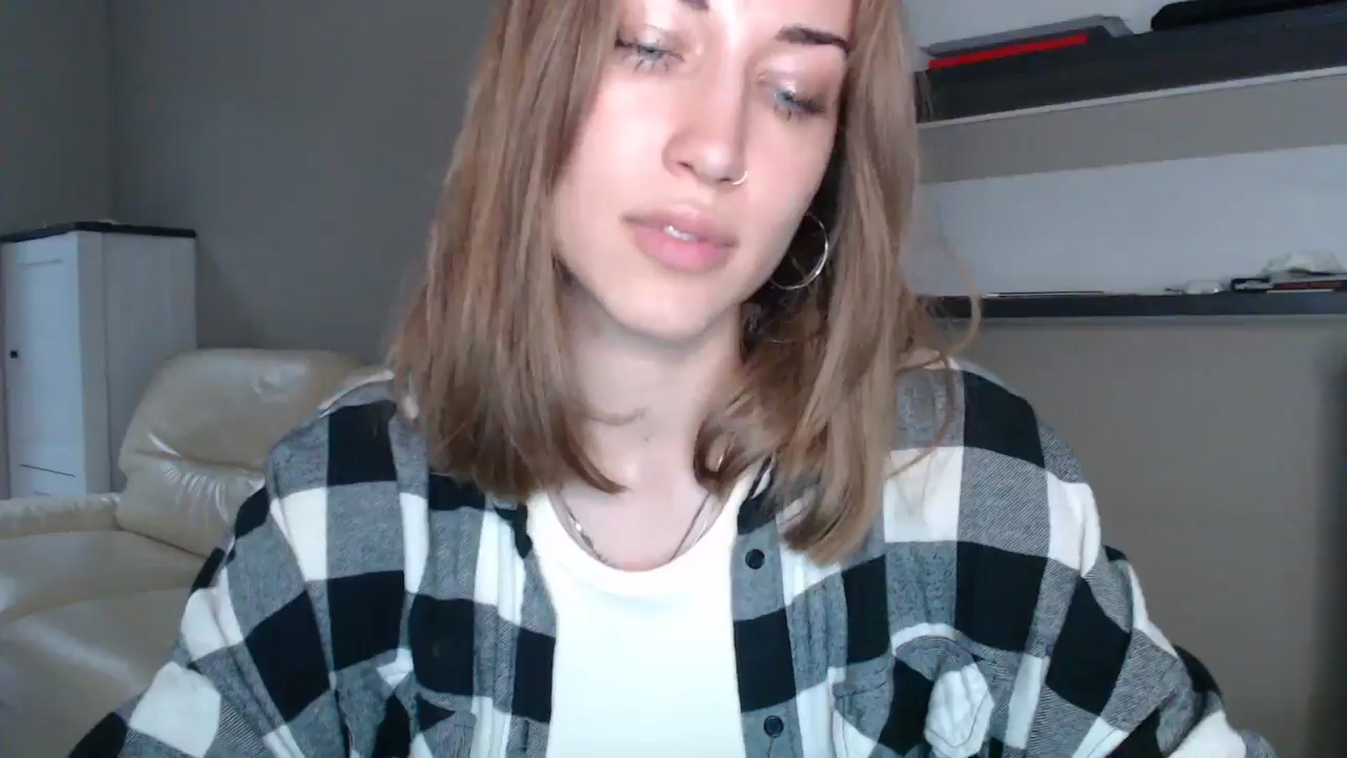Gallery image thumbnail from GalaxyAnisia's myfreecams stream on, 08/25/2024, 16:36 image 8 of 20