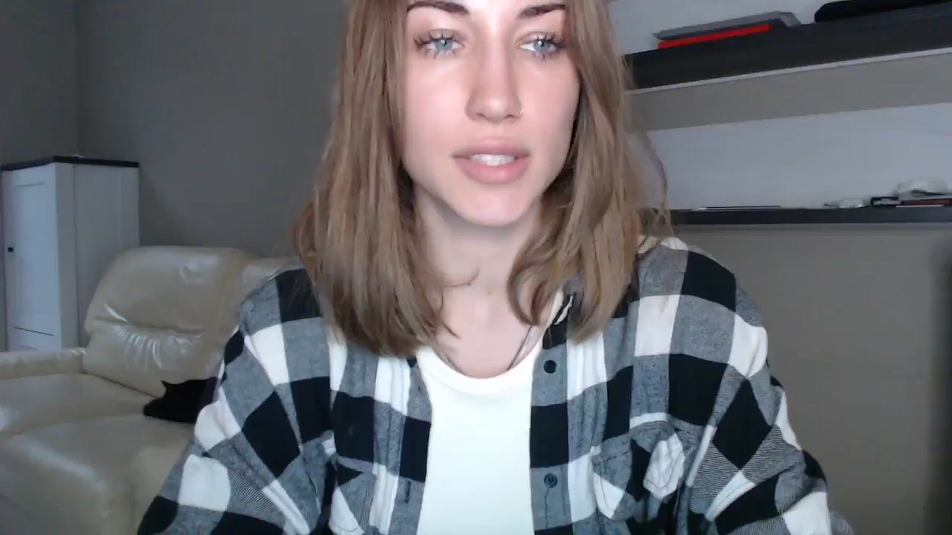 Gallery image thumbnail from GalaxyAnisia's myfreecams stream on, 08/25/2024, 16:36 image 10 of 20