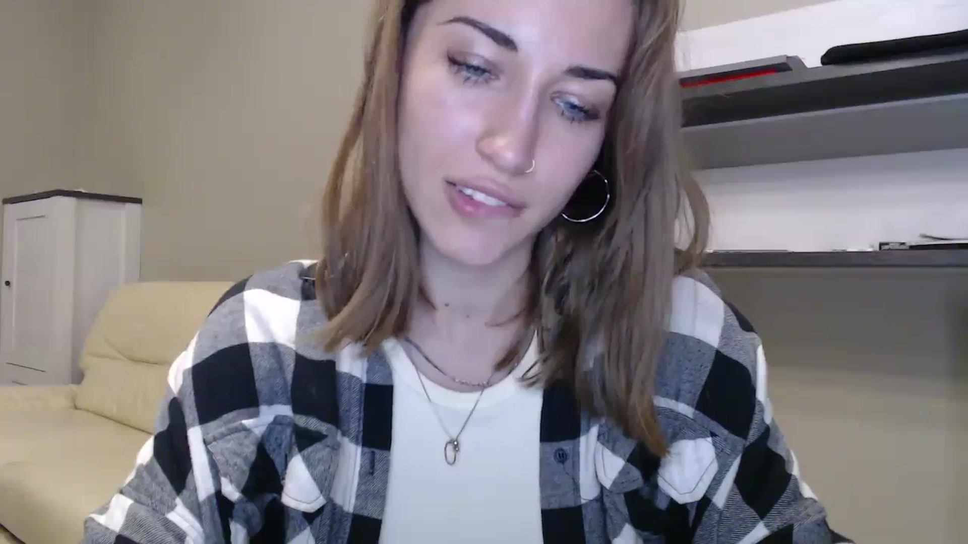 Gallery image thumbnail from GalaxyAnisia's myfreecams stream on, 08/25/2024, 19:15 image 5 of 20