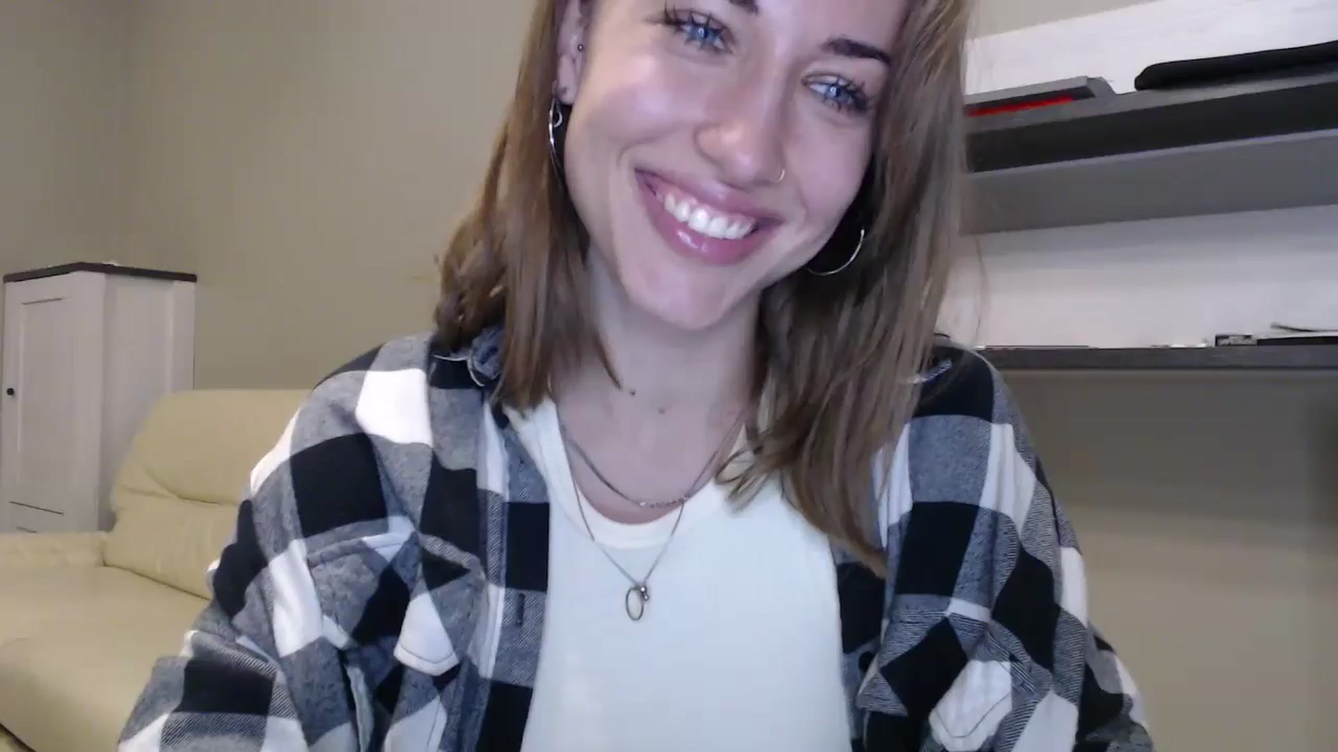 Gallery image thumbnail from GalaxyAnisia's myfreecams stream on, 08/25/2024, 19:15 image 4 of 20